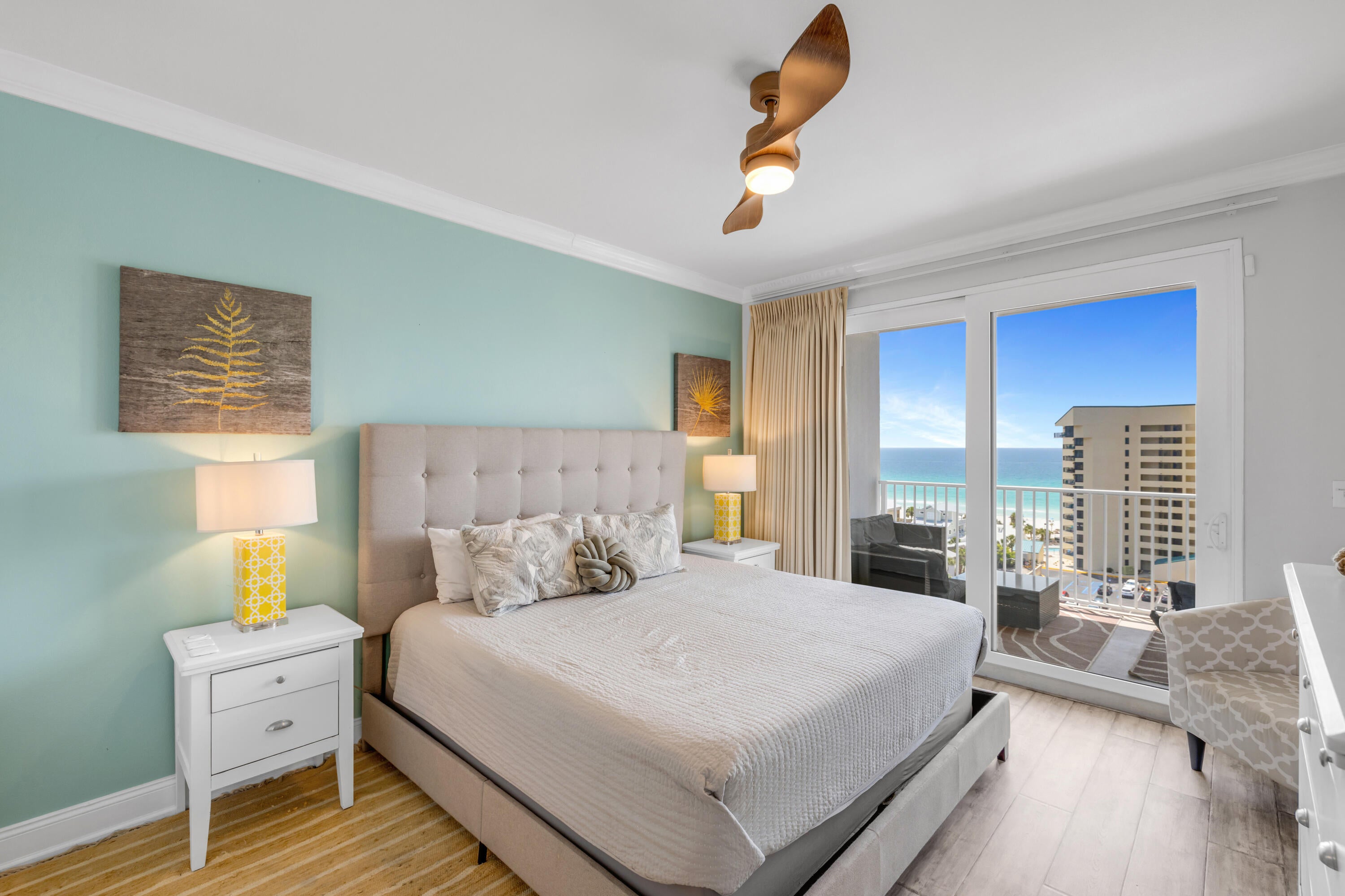 LAKETOWN WHARF - Residential