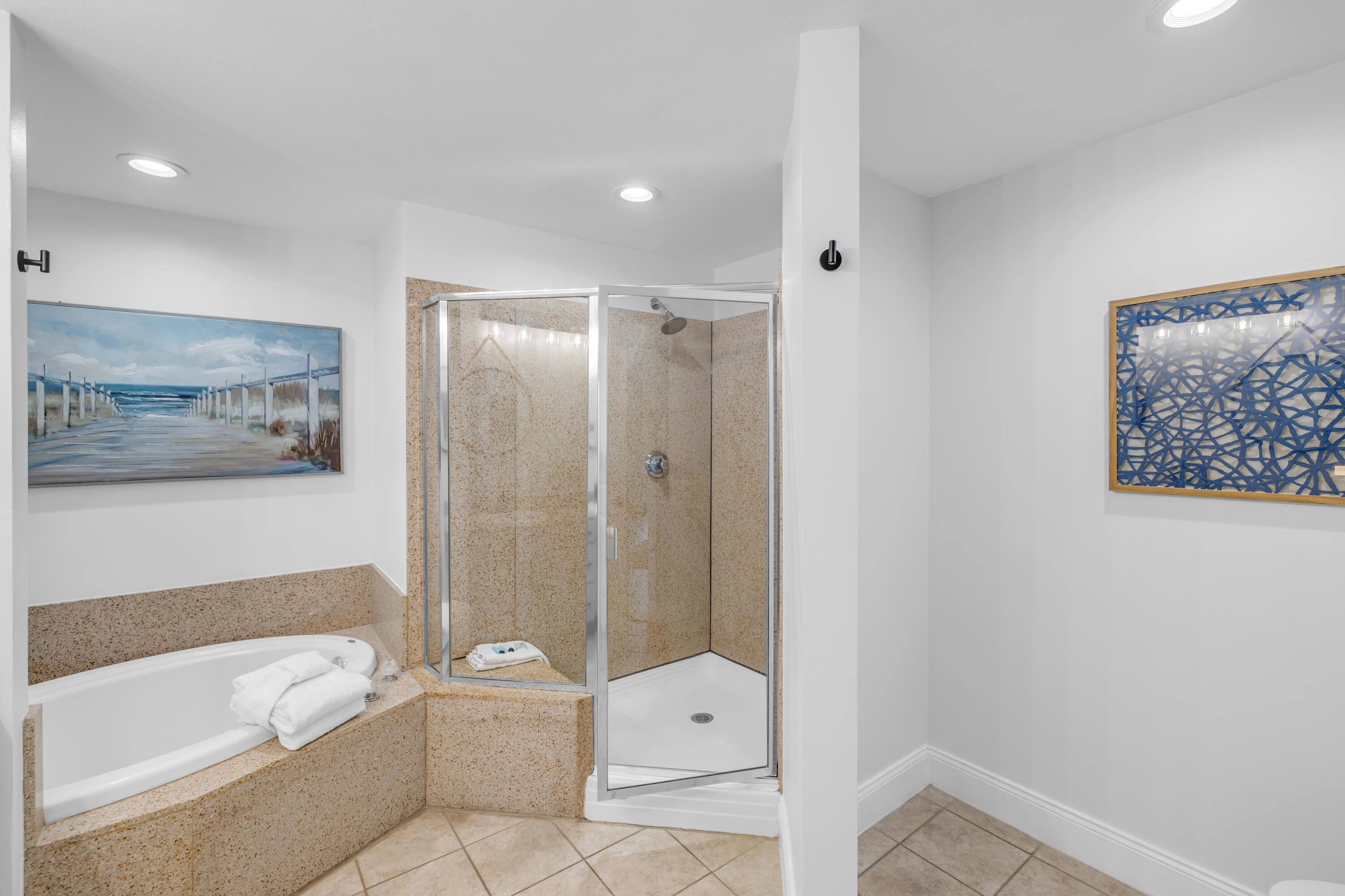 LAKETOWN WHARF - Residential