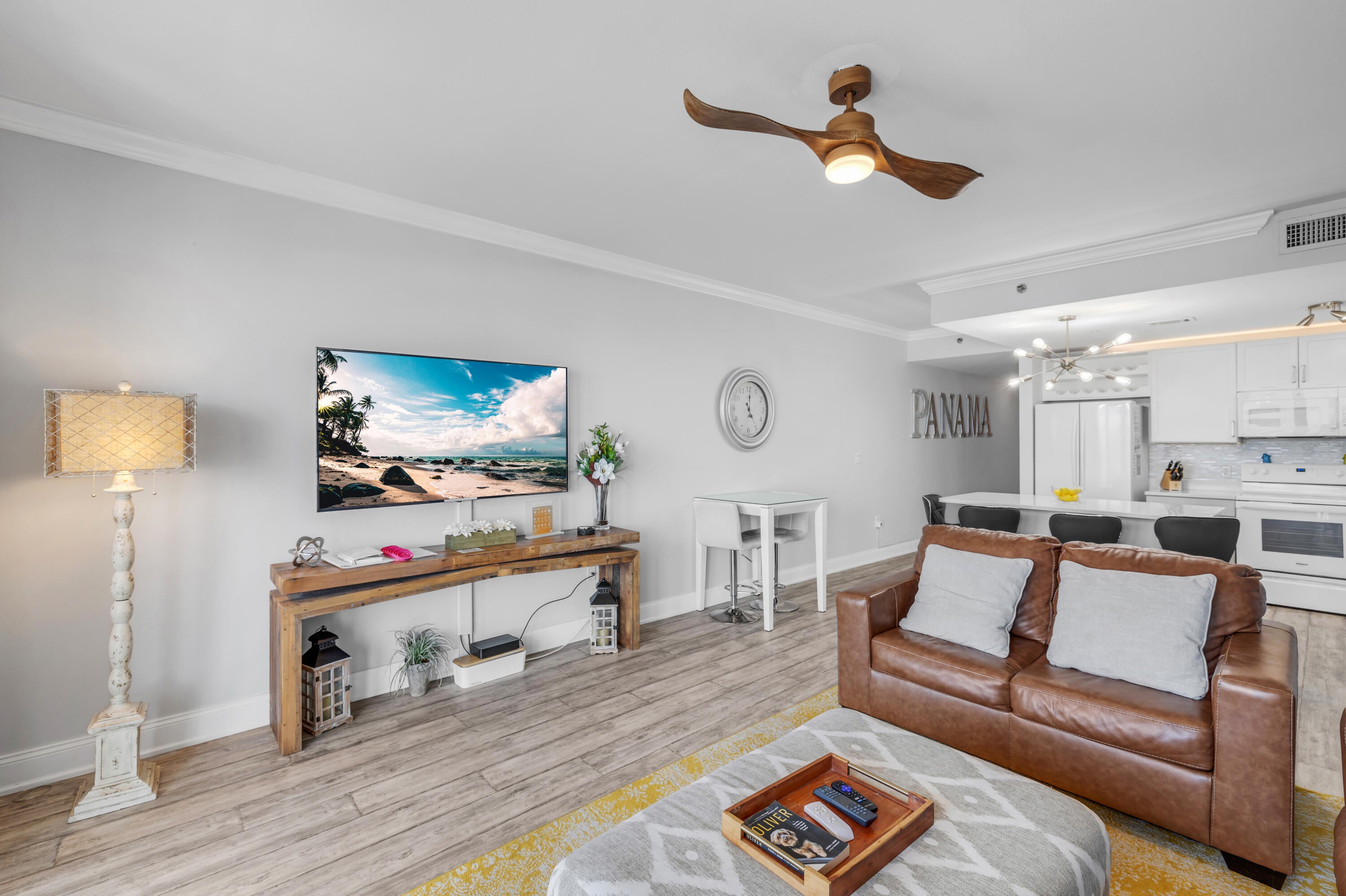 LAKETOWN WHARF - Residential