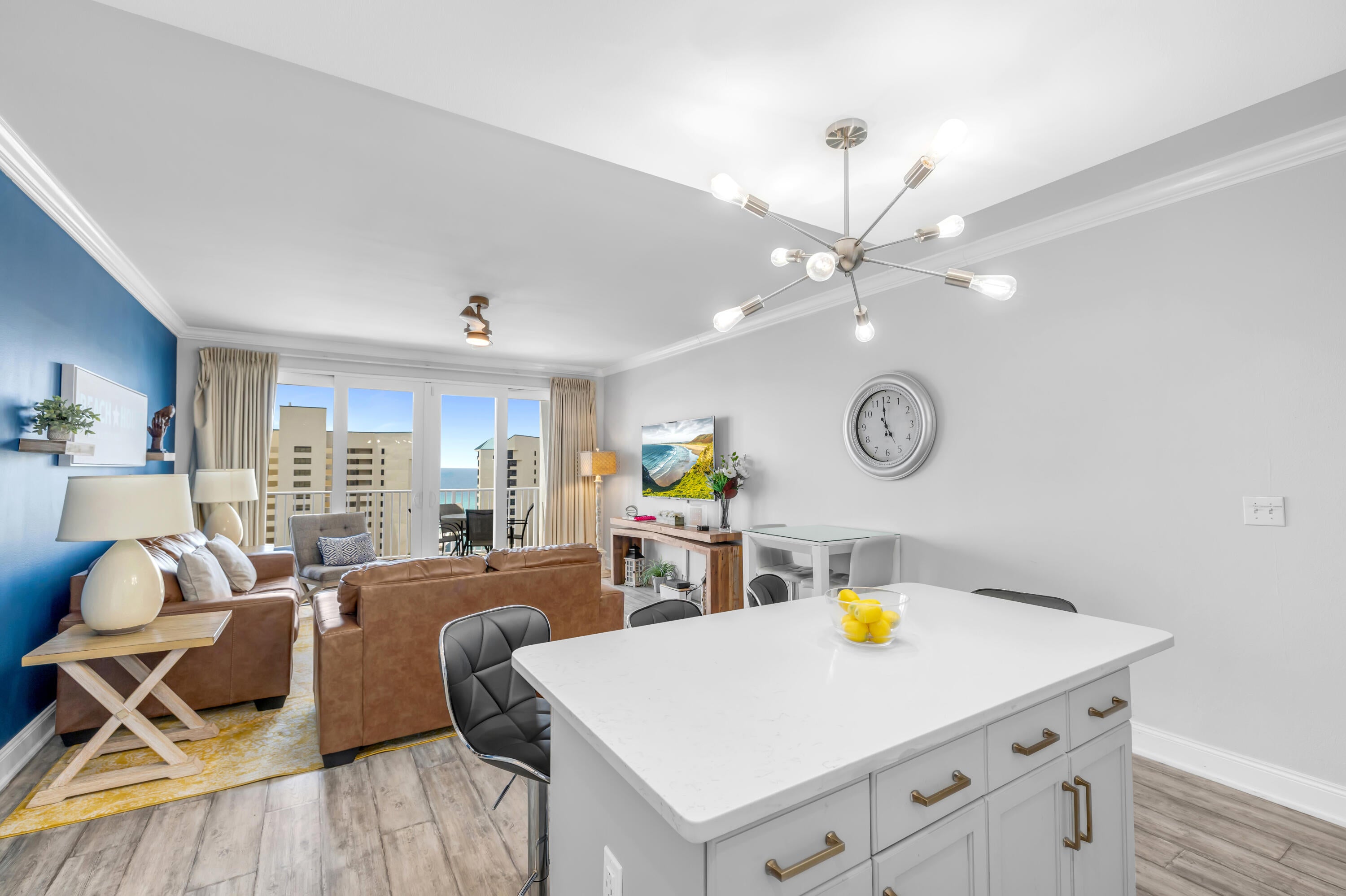 LAKETOWN WHARF - Residential