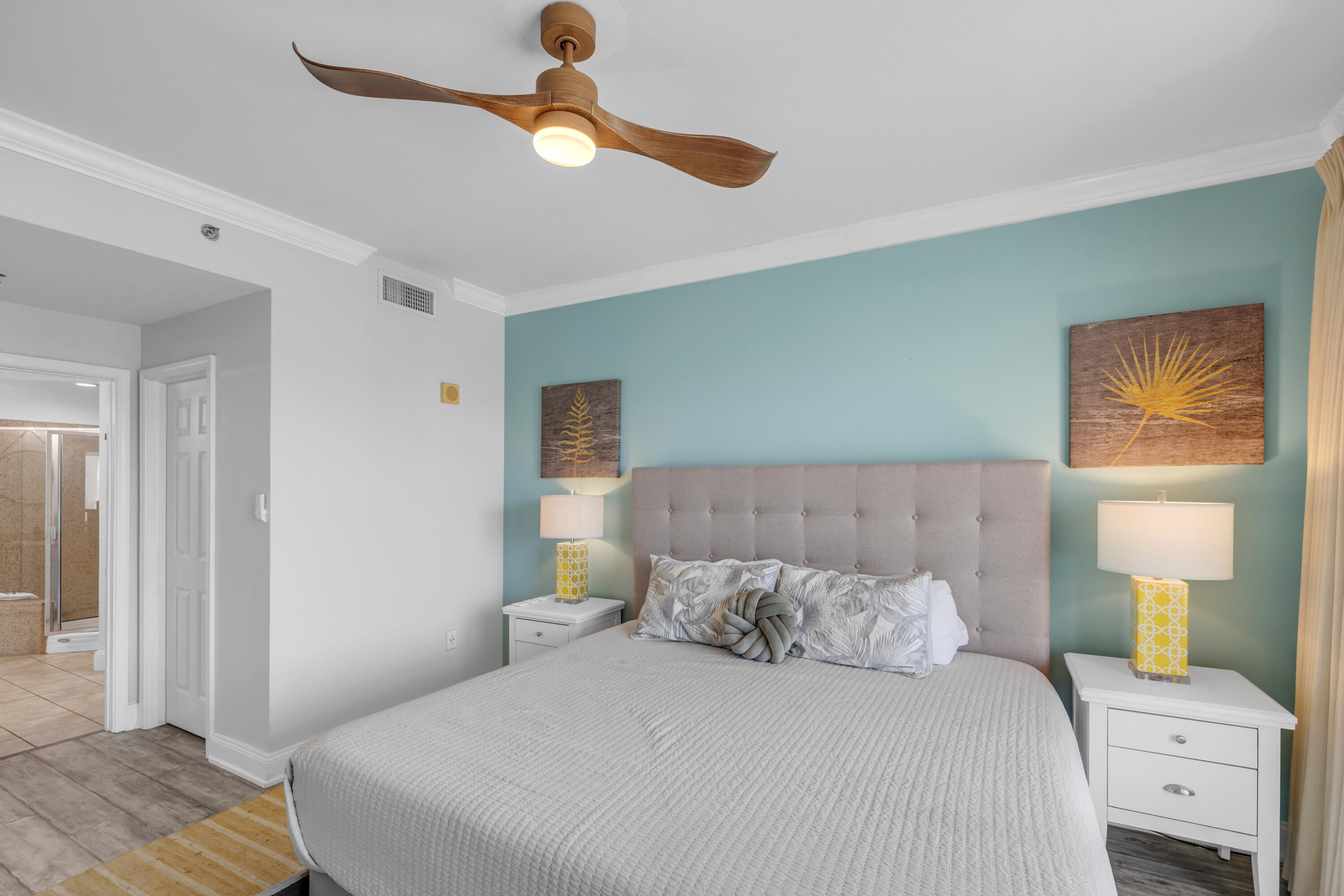 LAKETOWN WHARF - Residential