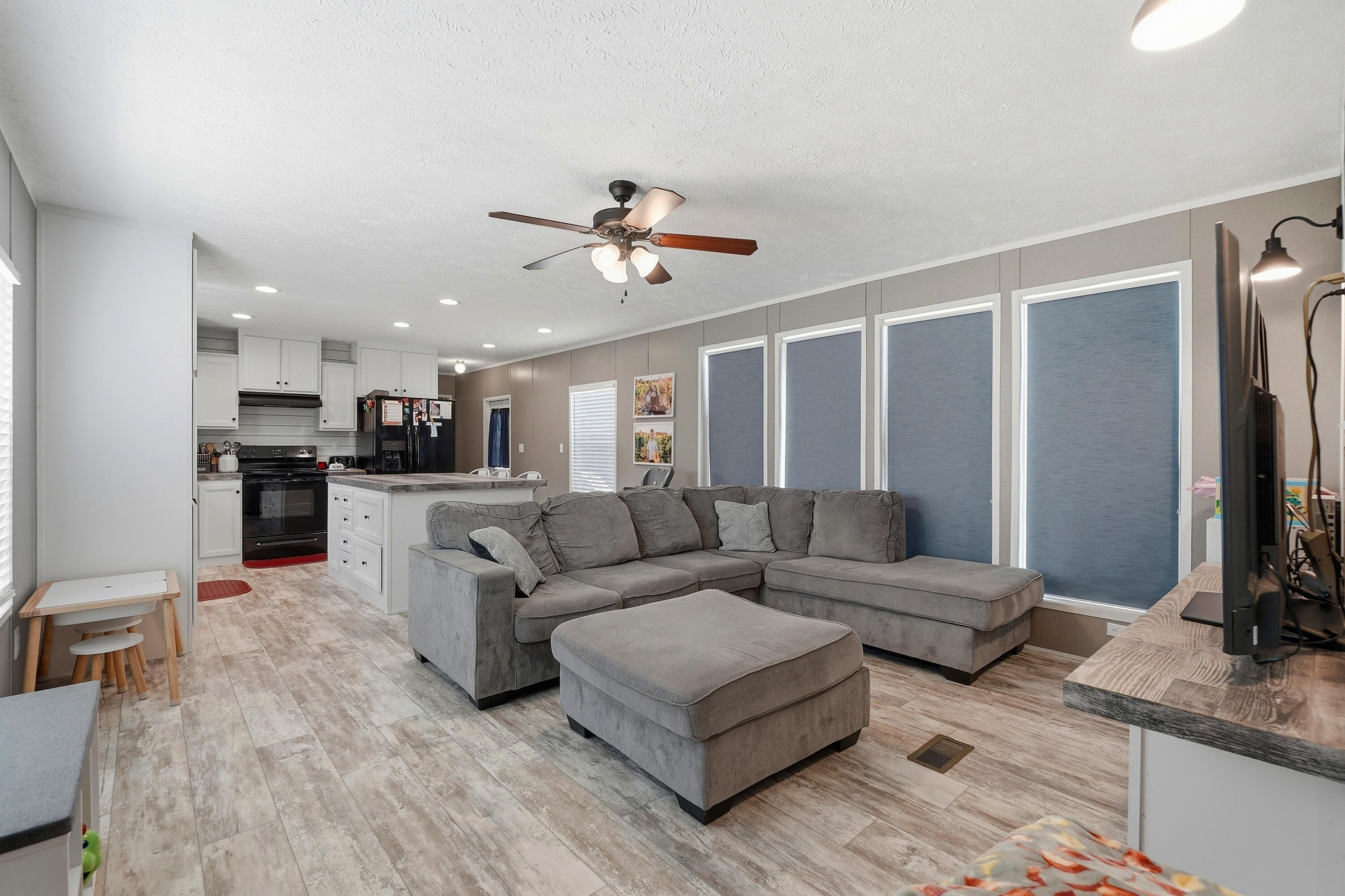 INDIAN SPRINGS - Residential