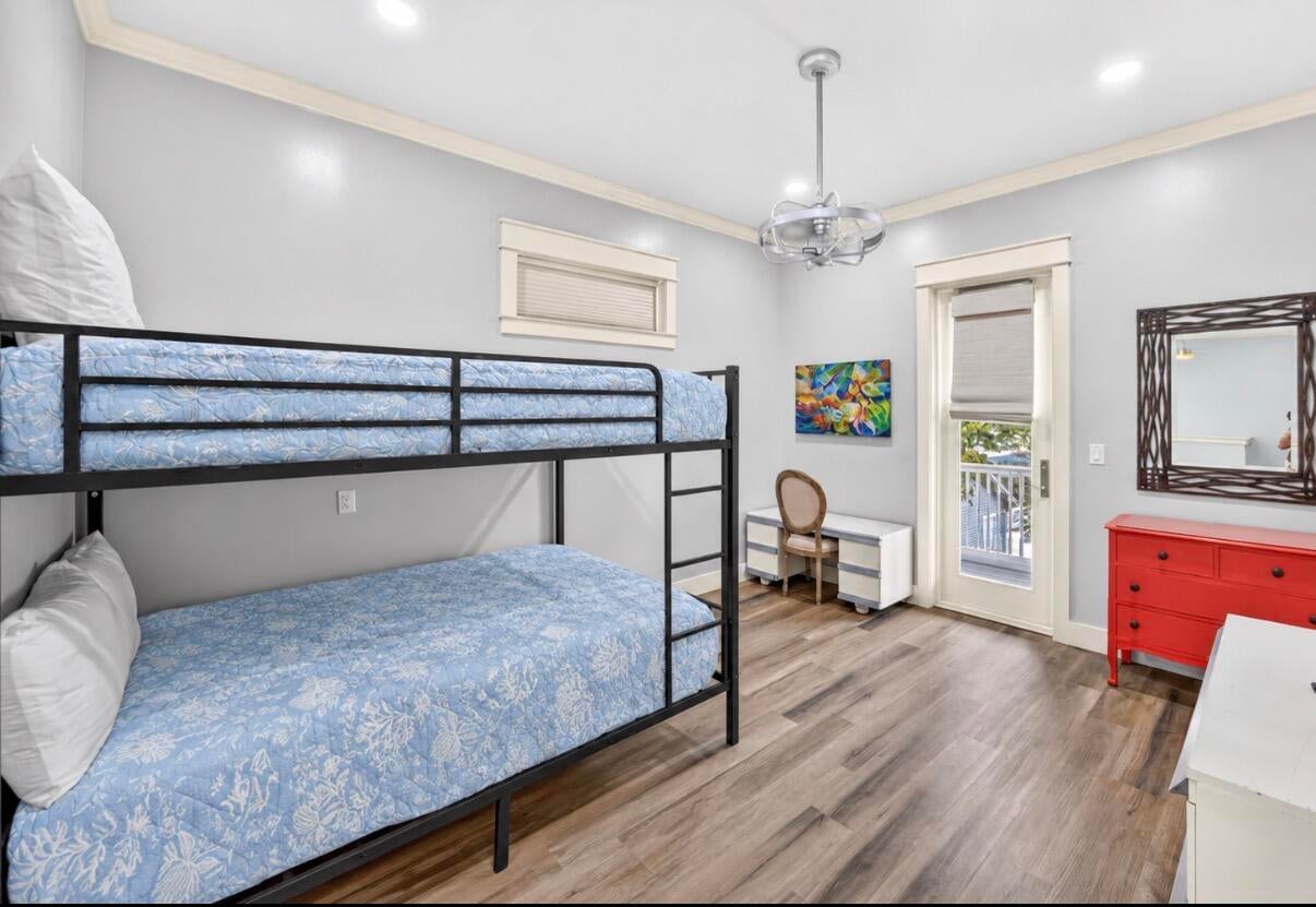 SOVEREIGN ISLE S/D - Residential