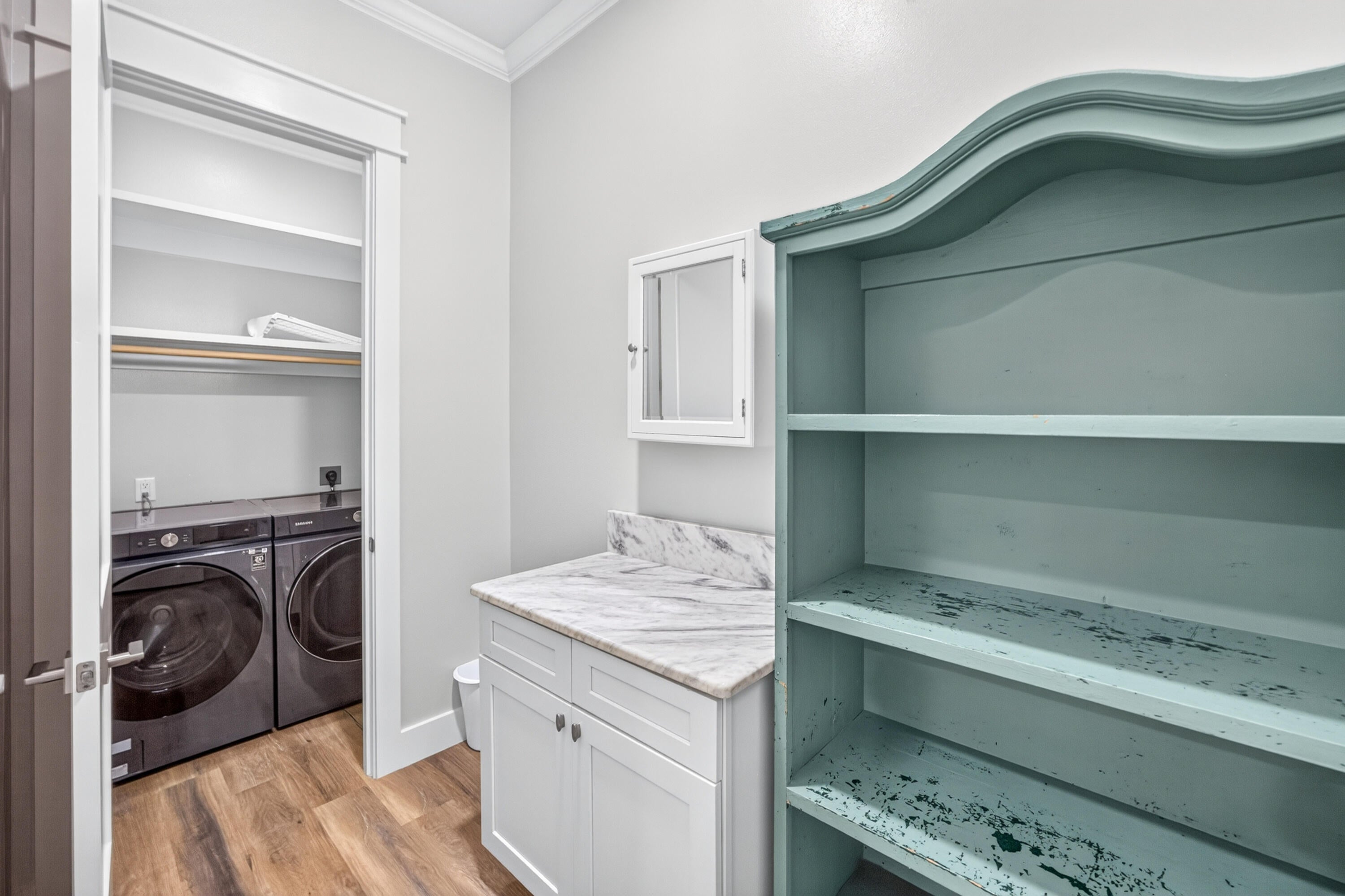SOVEREIGN ISLE S/D - Residential