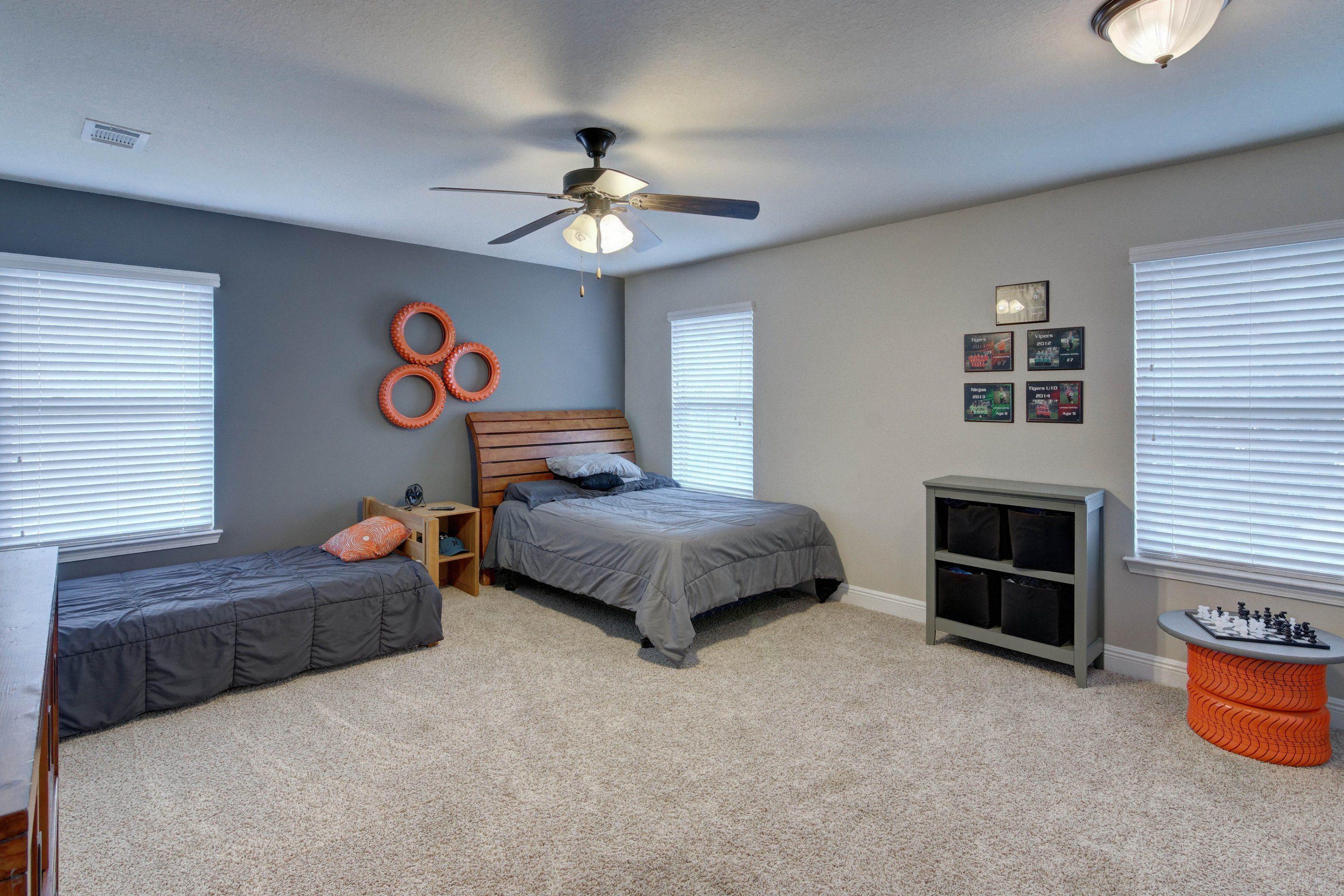 MAGNOLIA VILLAGE - Residential