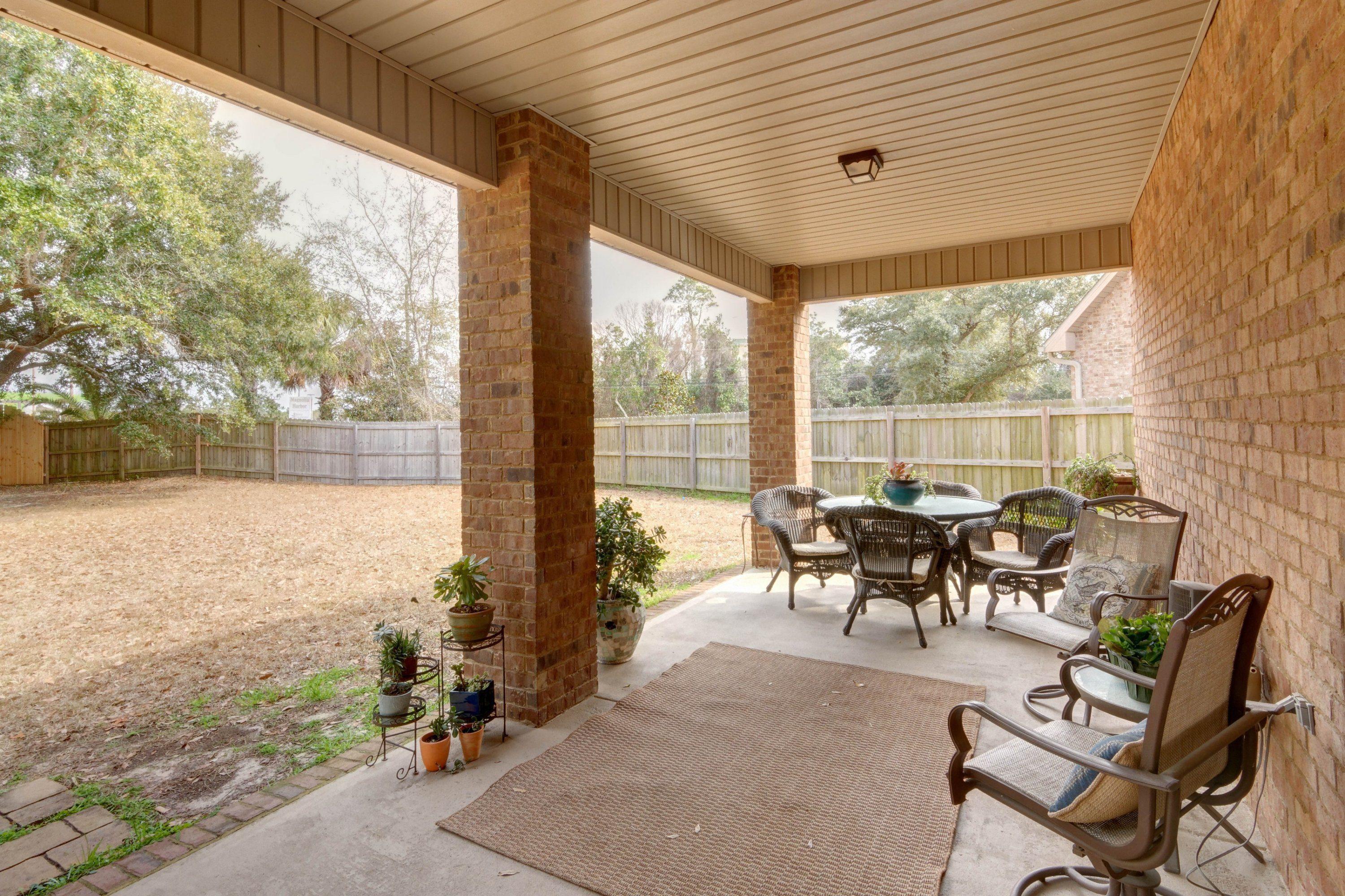 MAGNOLIA VILLAGE - Residential