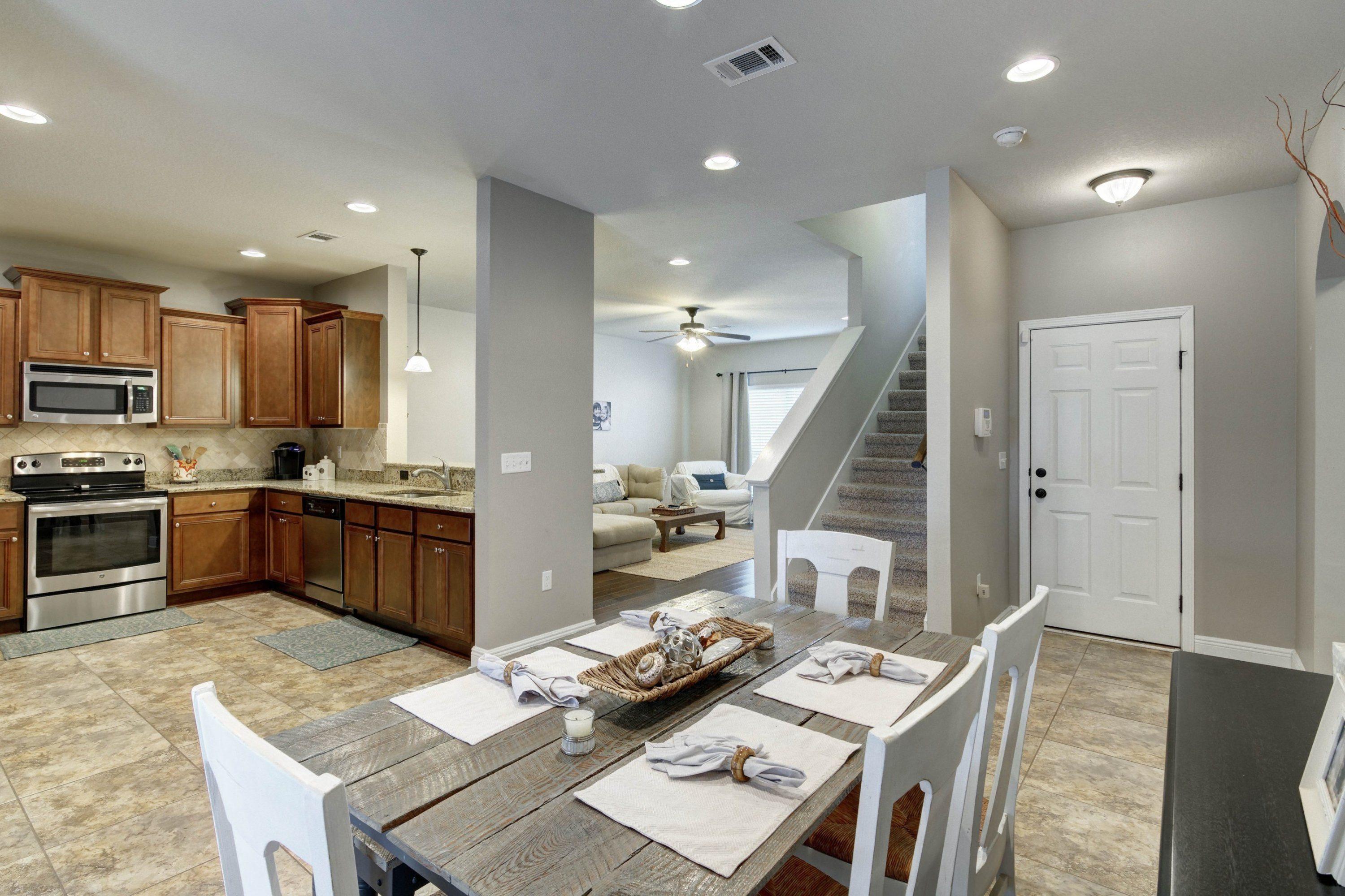 MAGNOLIA VILLAGE - Residential
