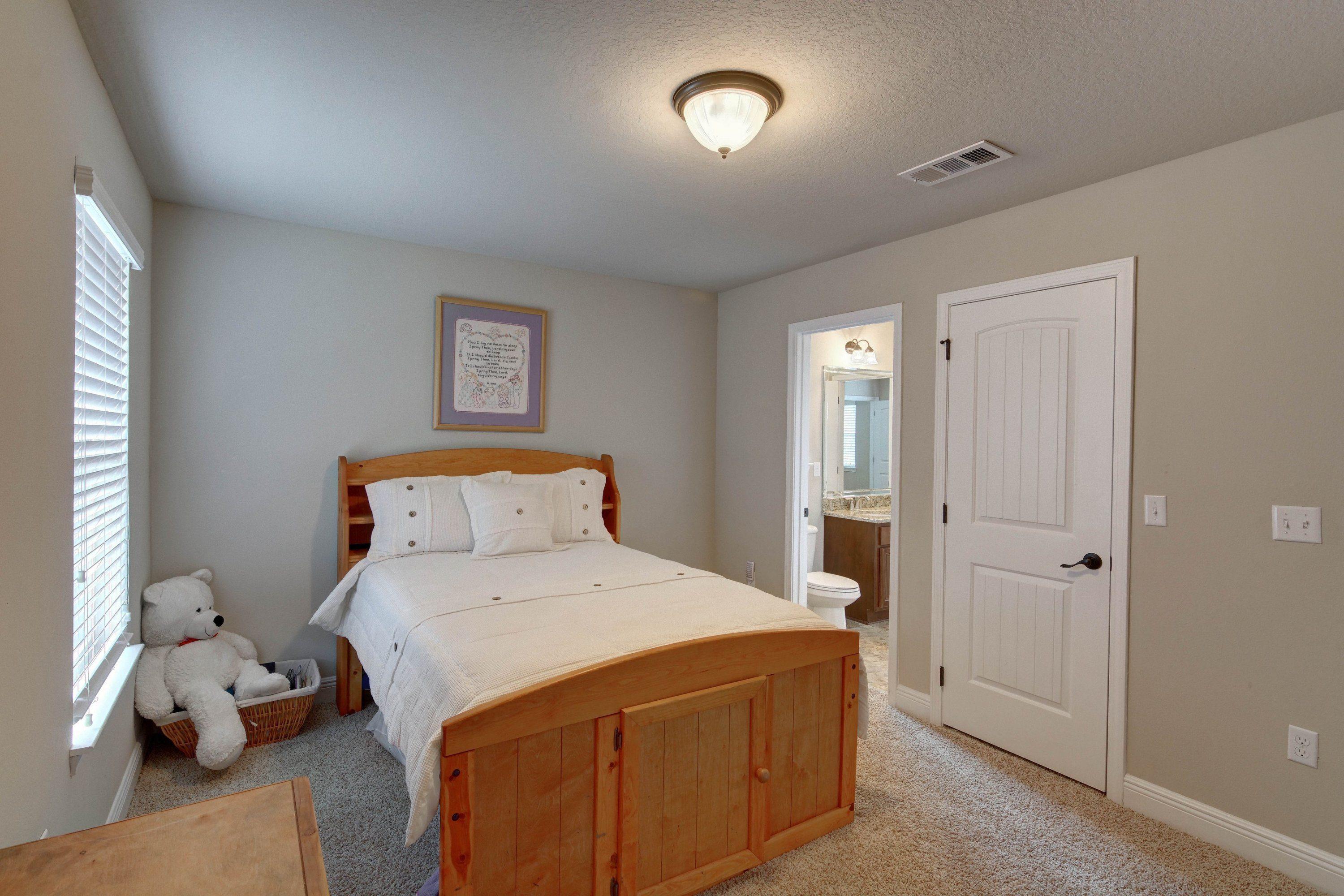 MAGNOLIA VILLAGE - Residential