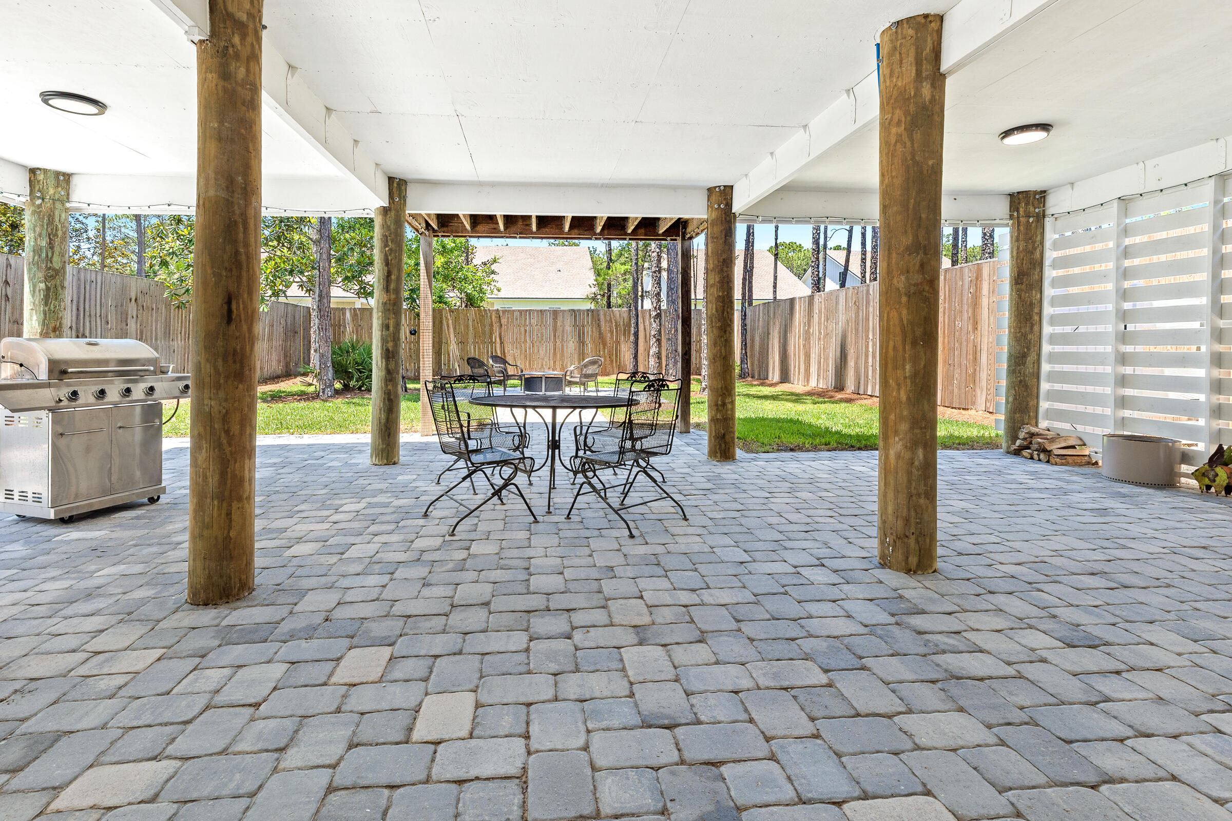 TOWN OF SANTA ROSA - Residential
