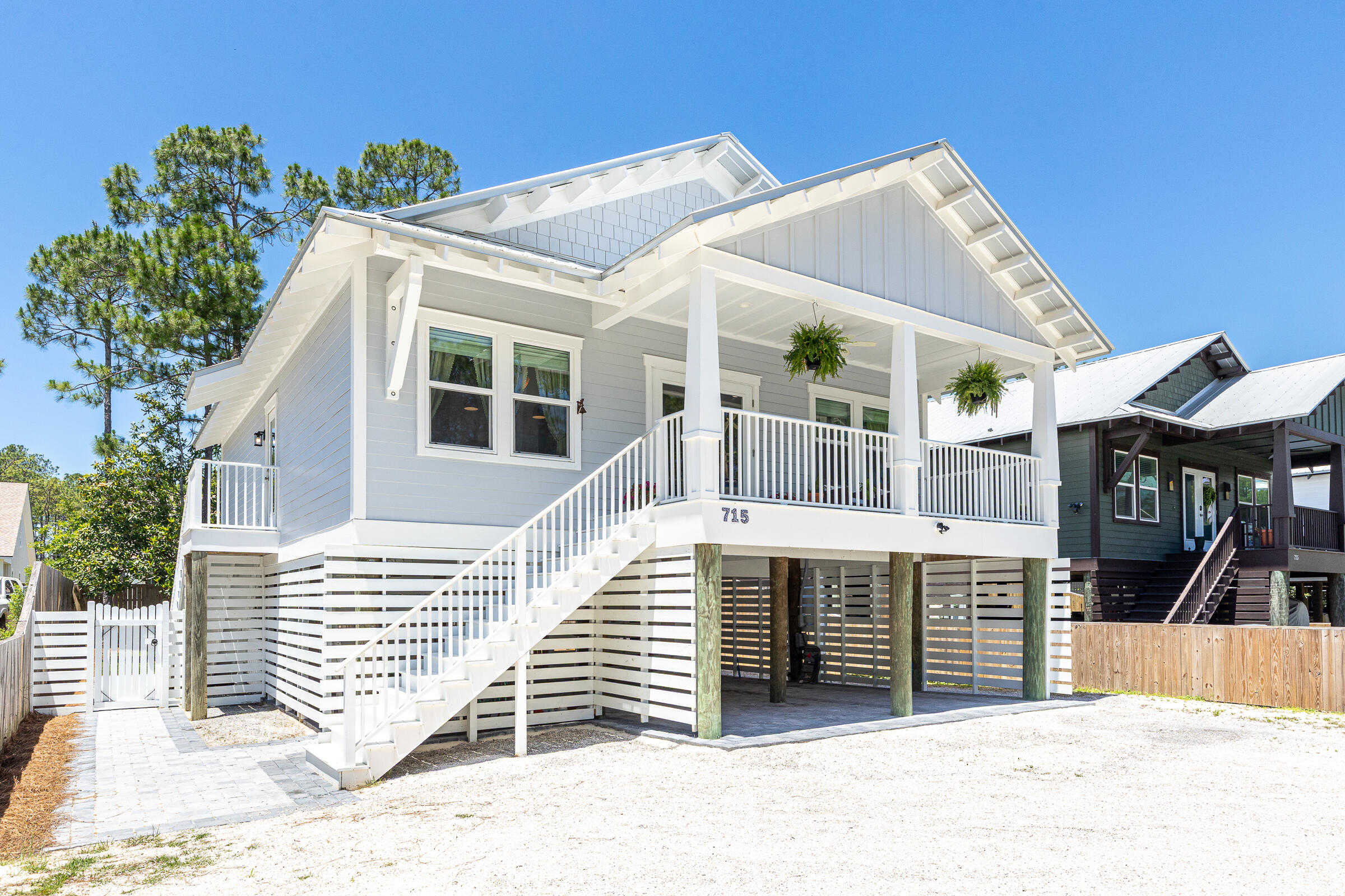 TOWN OF SANTA ROSA - Residential