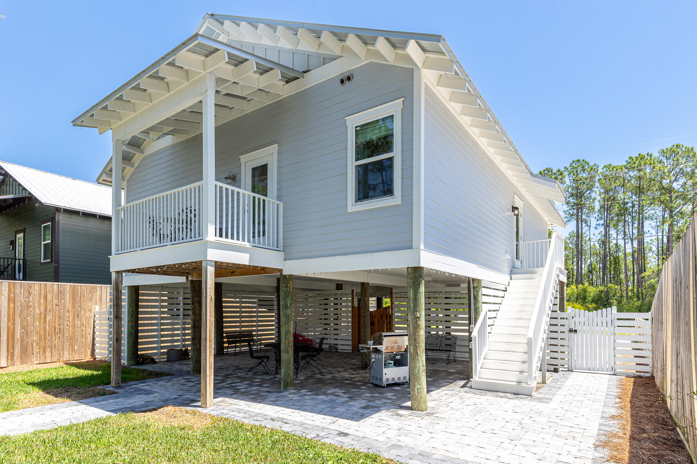 TOWN OF SANTA ROSA - Residential