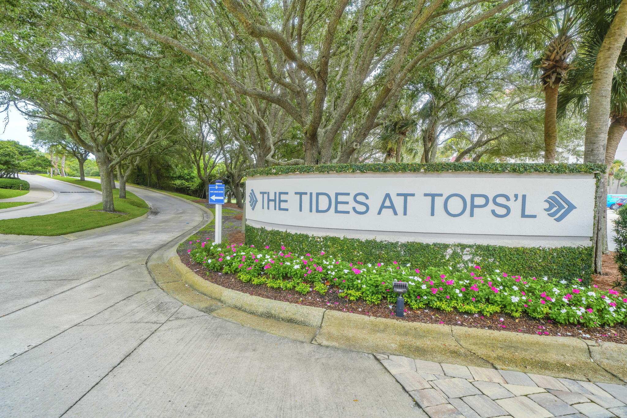 TIDES AT TOPS'L - Residential