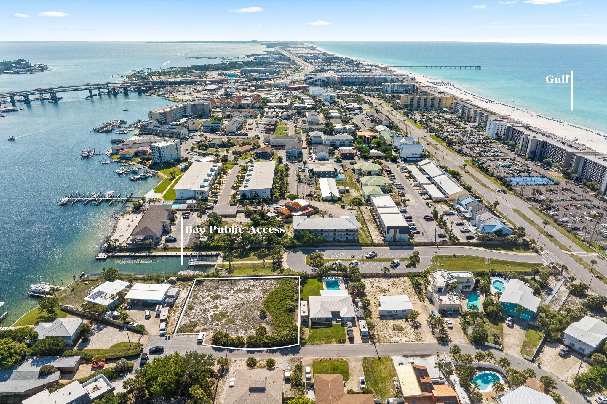 OKALOOSA ISLAND RESD (242203.00) - Land