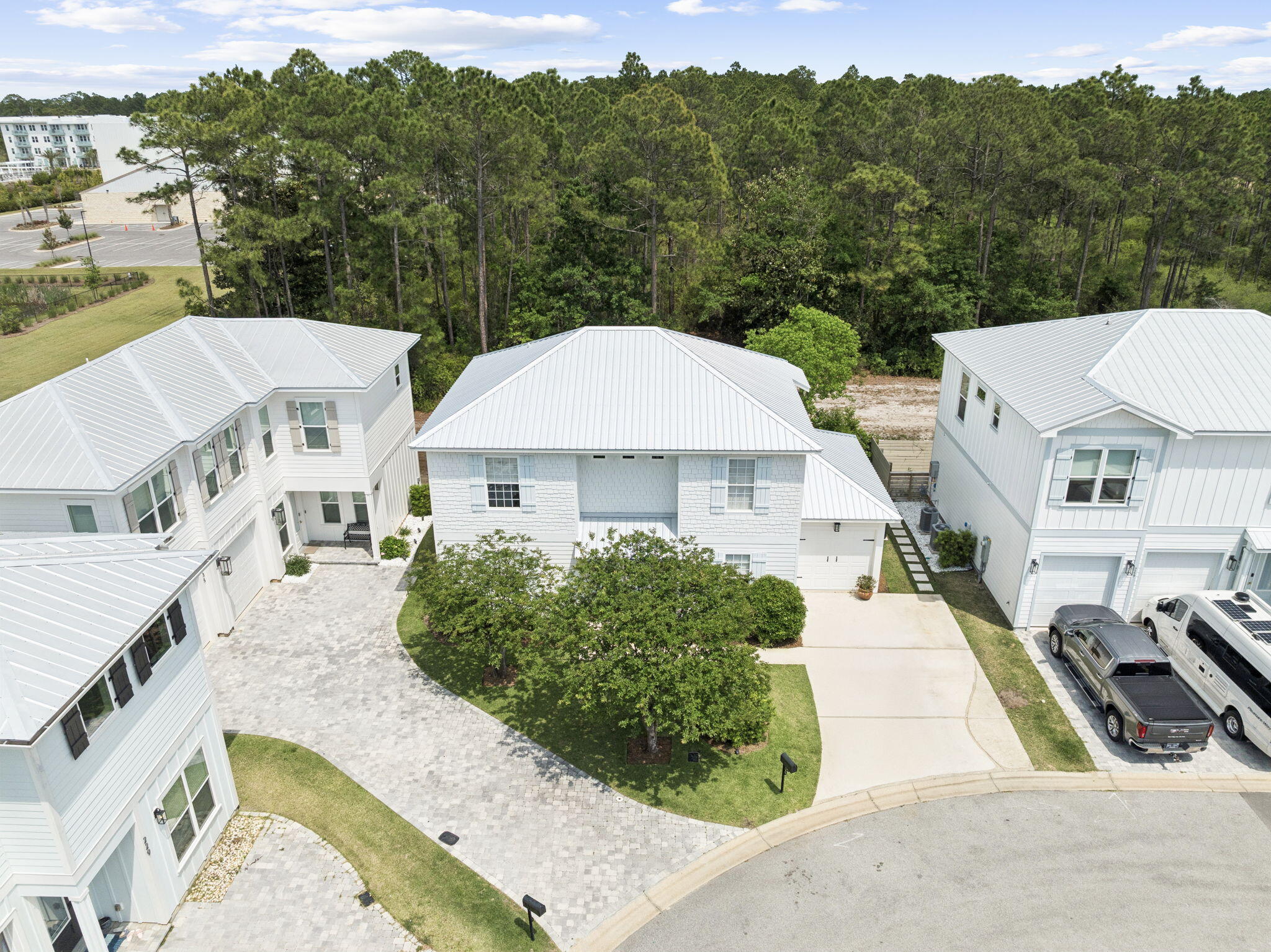 Thompson Woods - Residential
