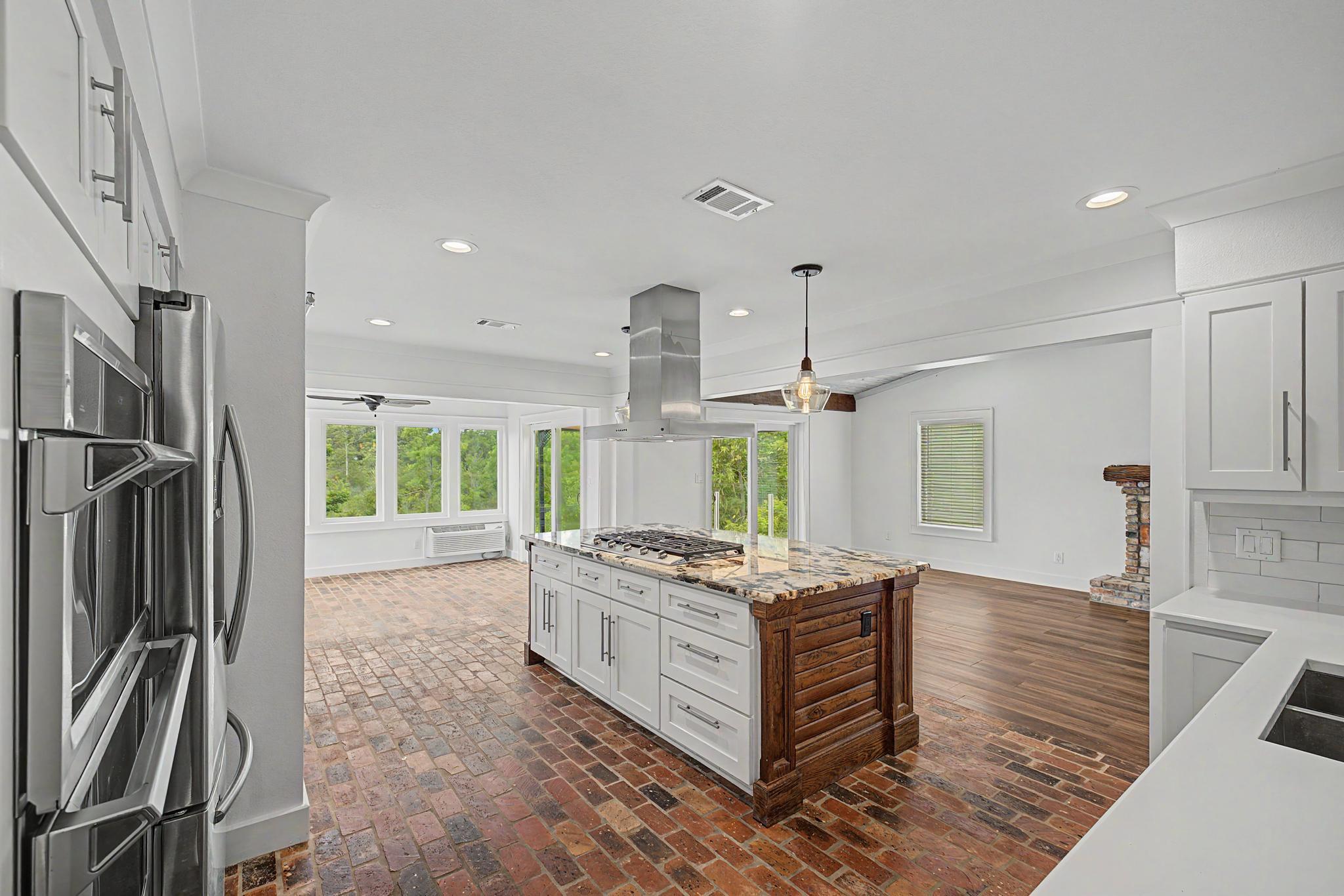 Soundview Woods 3rd - Residential