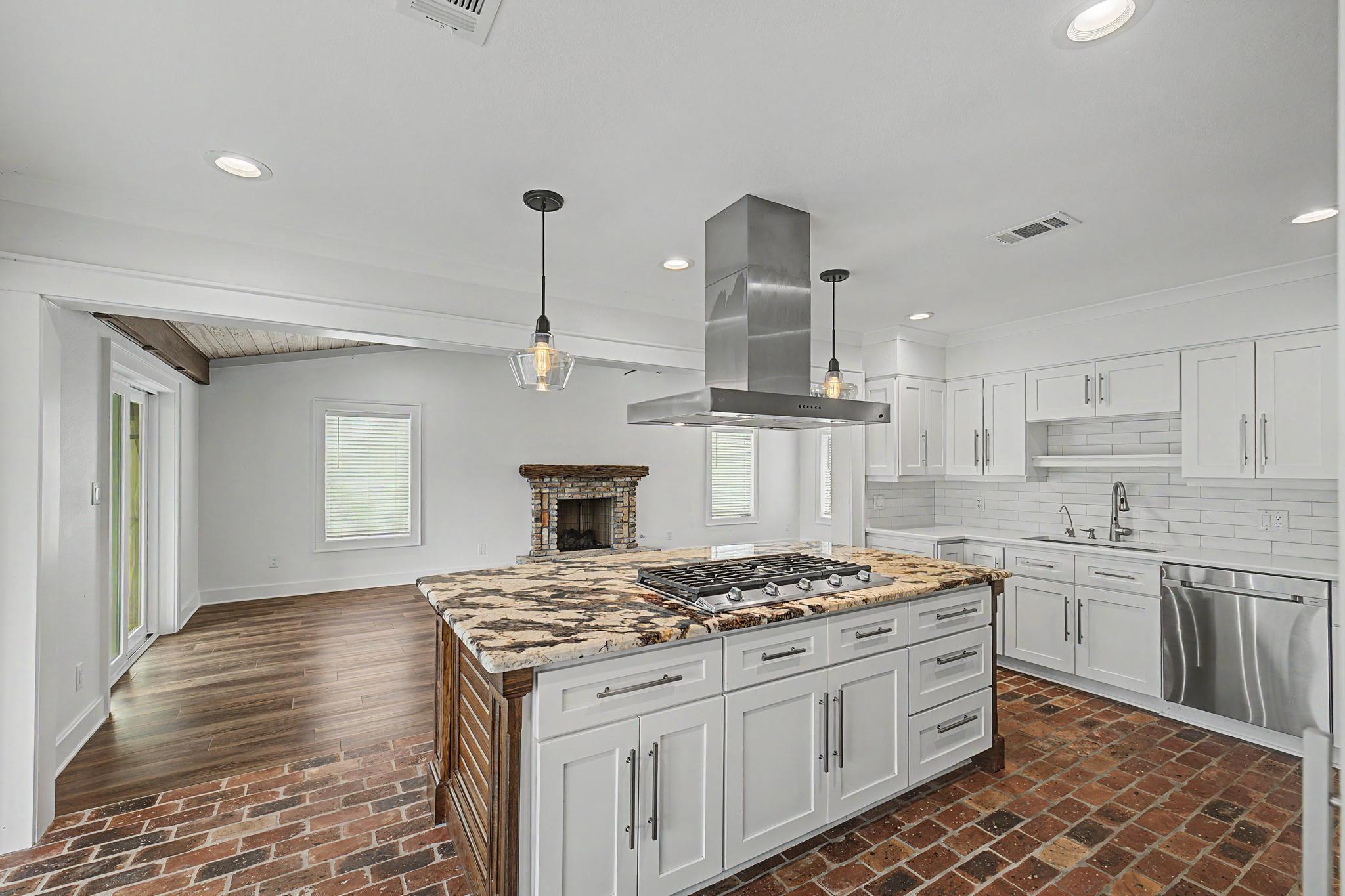 Soundview Woods 3rd - Residential