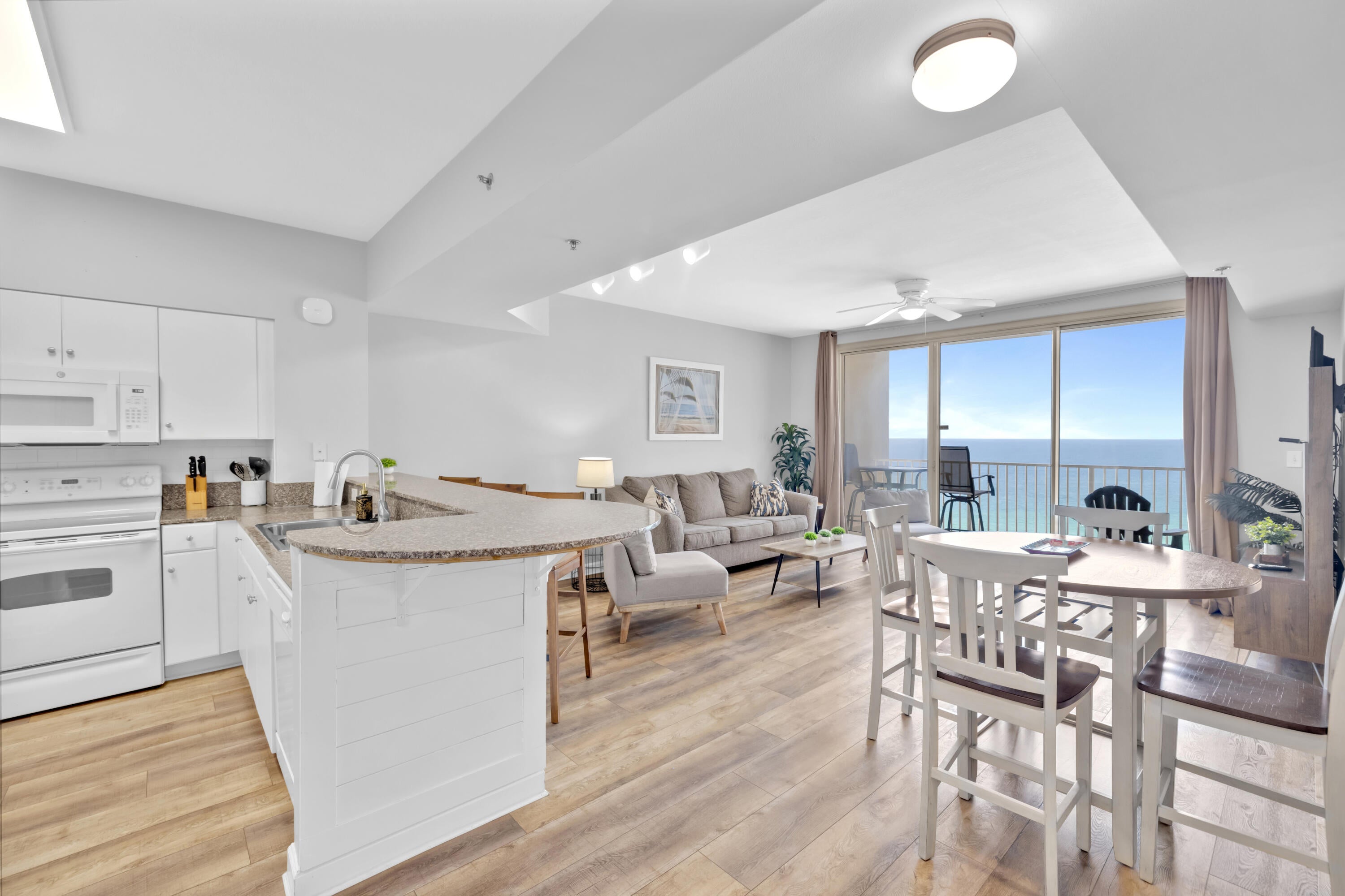 SHORES OF PANAMA - Residential