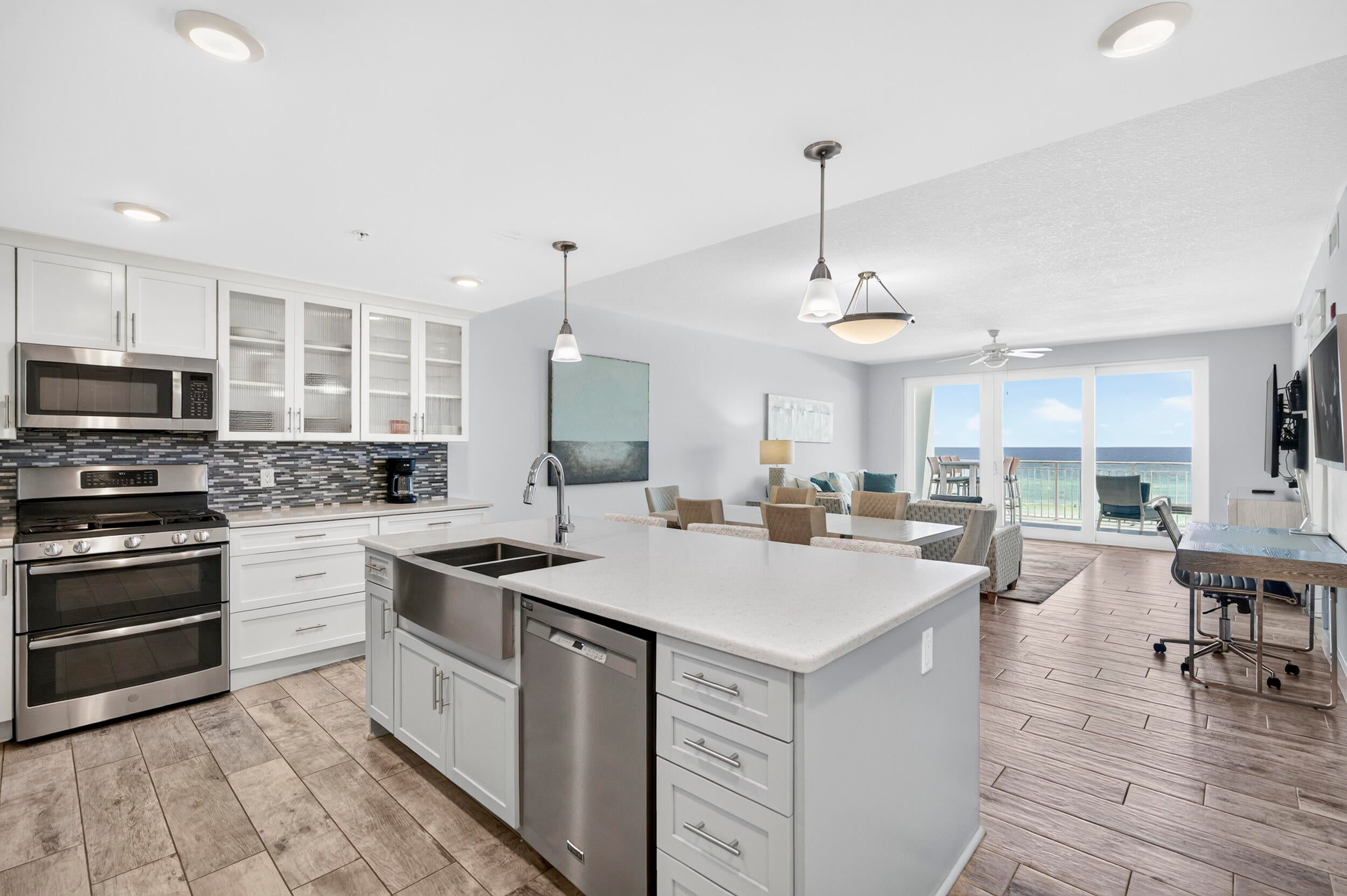 Blu Condo - Residential
