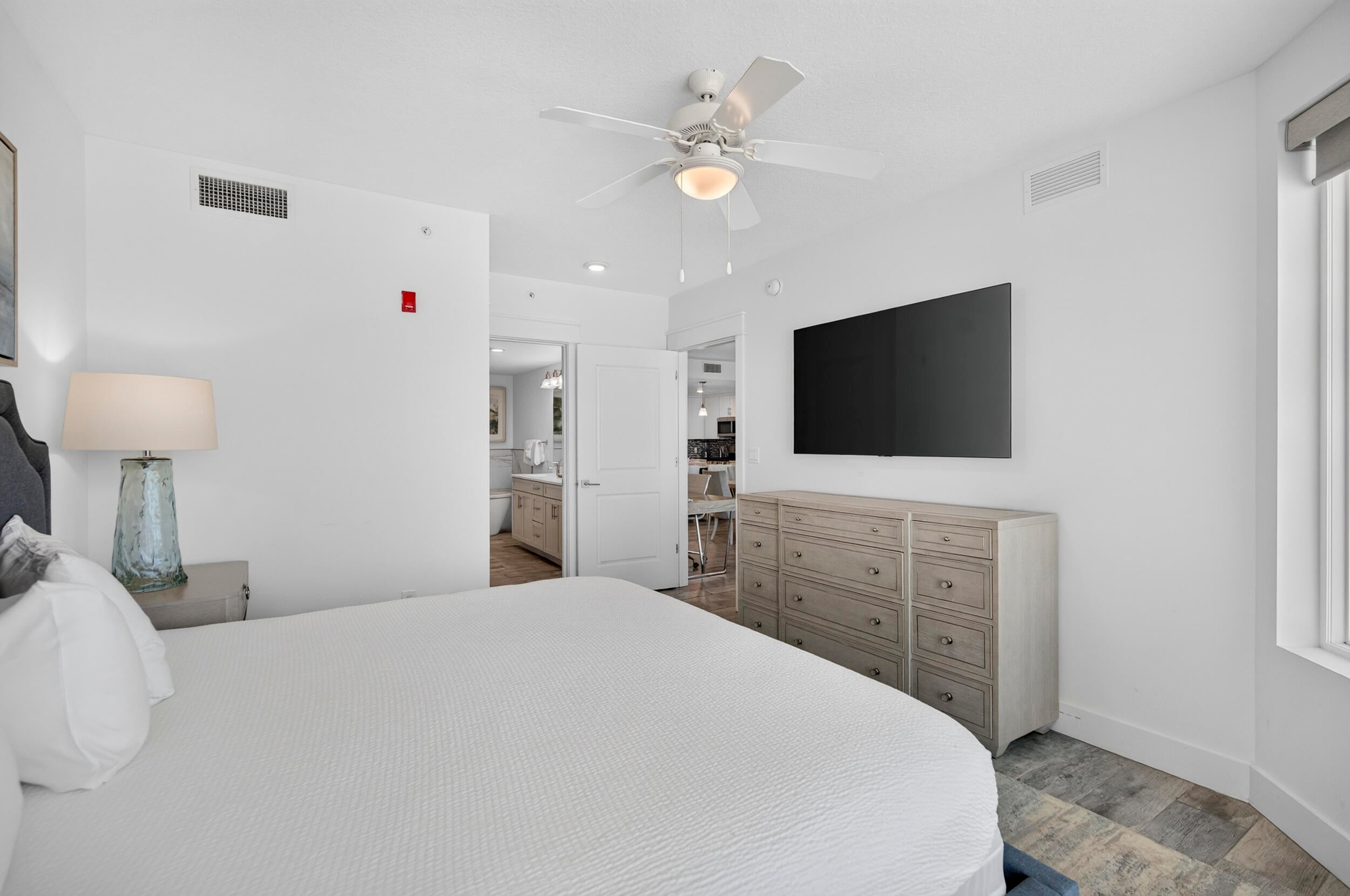 Blu Condo - Residential