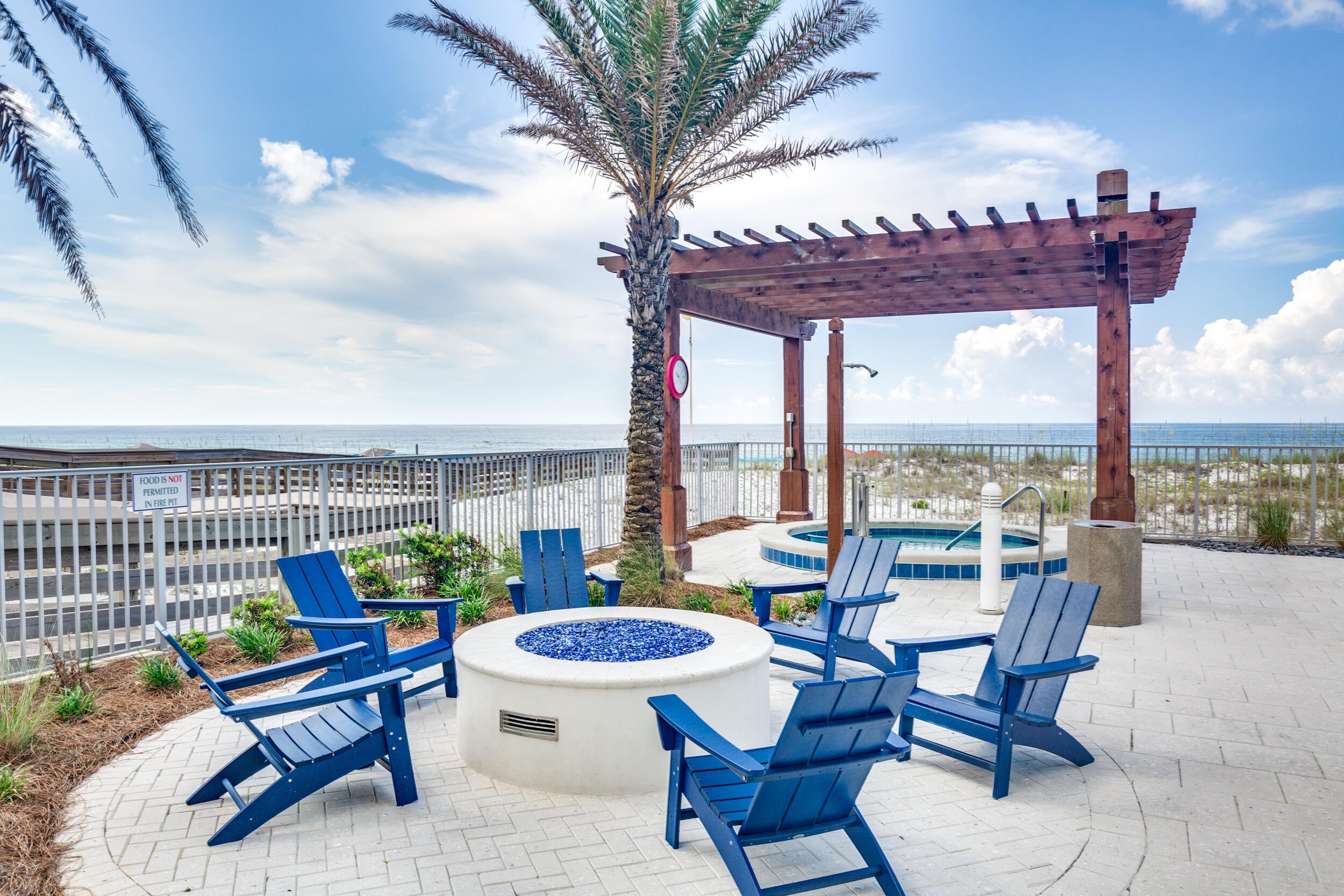 Blu Condo - Residential