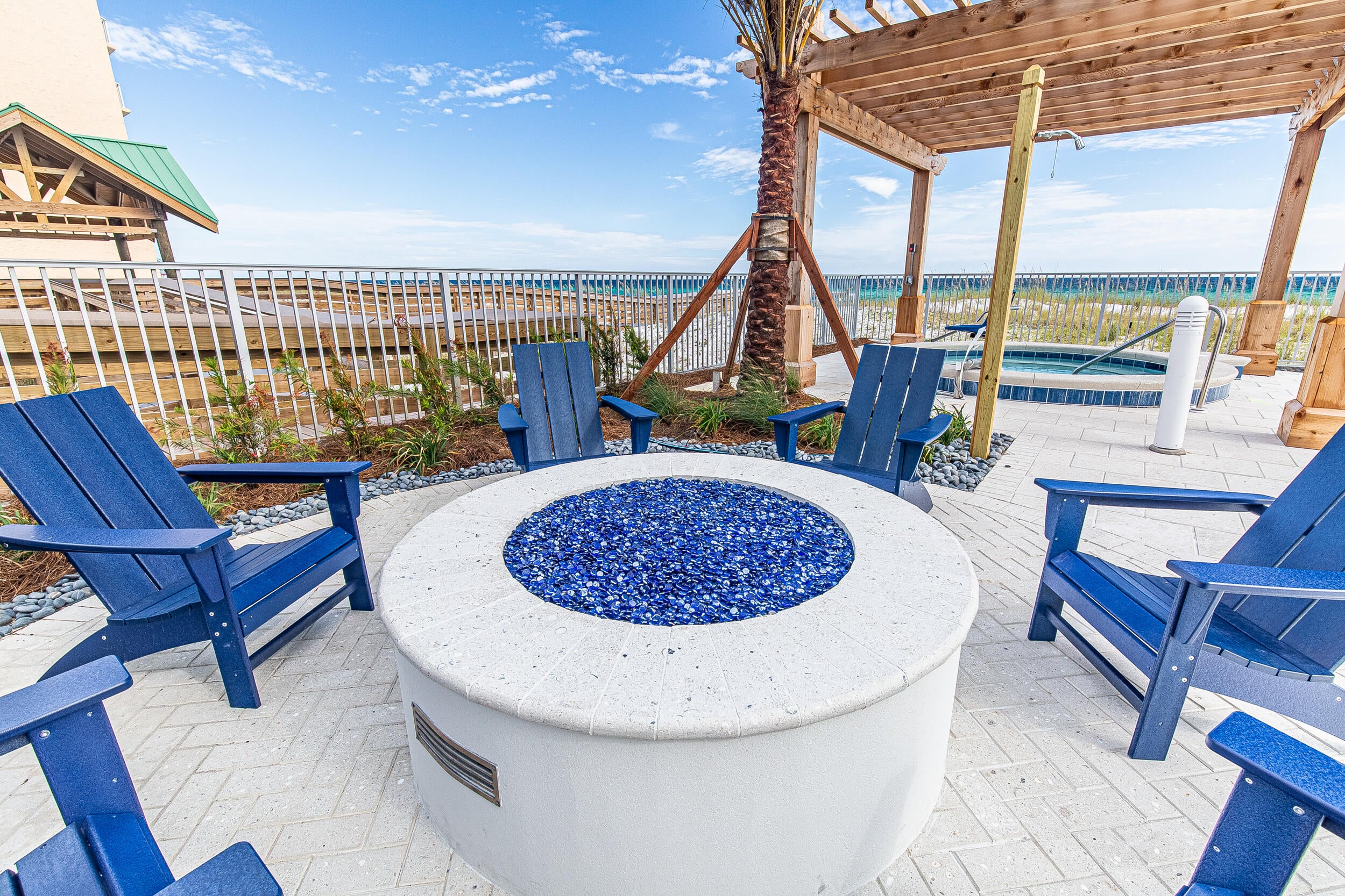 Blu Condo - Residential