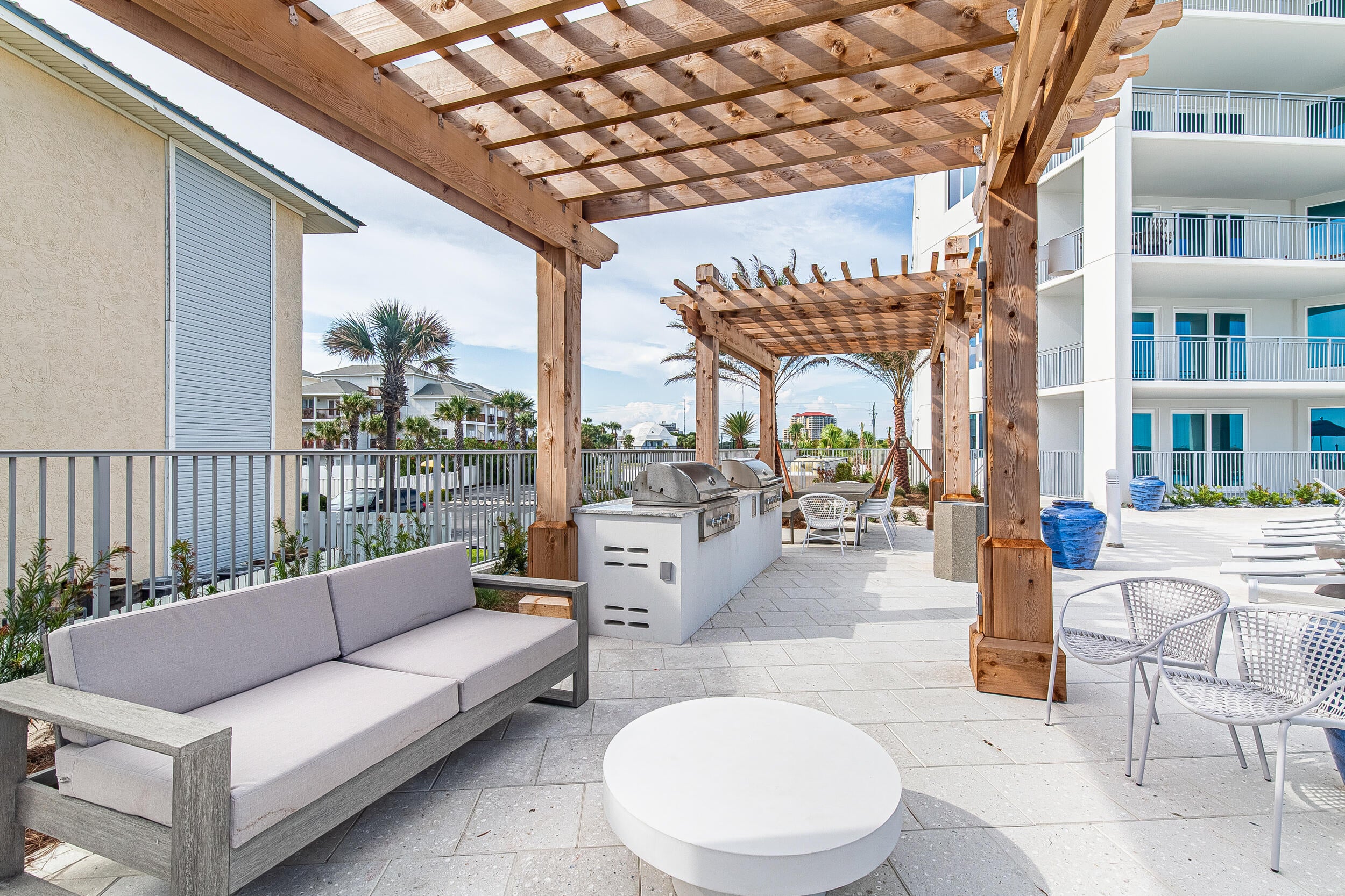 Blu Condo - Residential