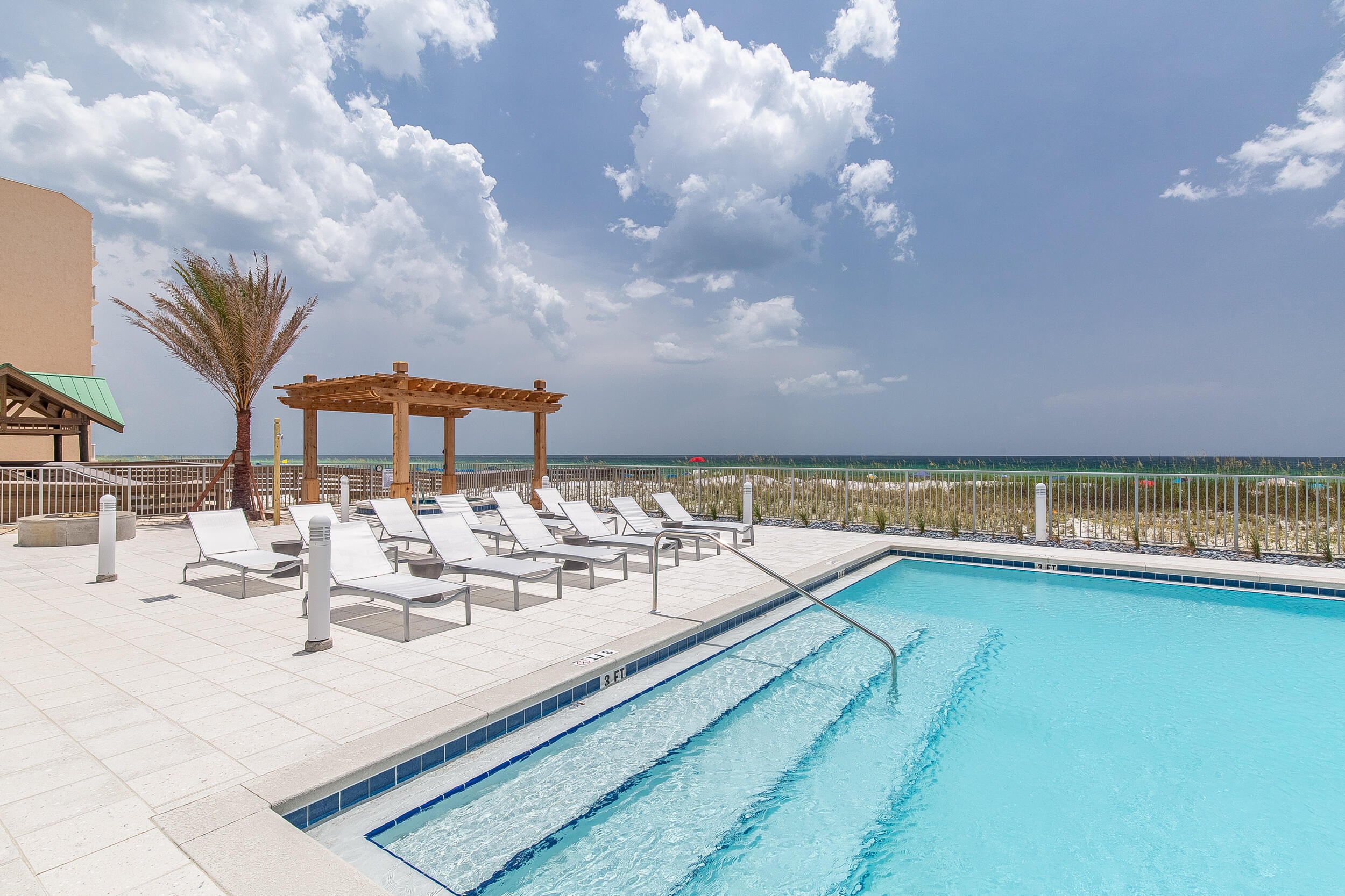 Blu Condo - Residential