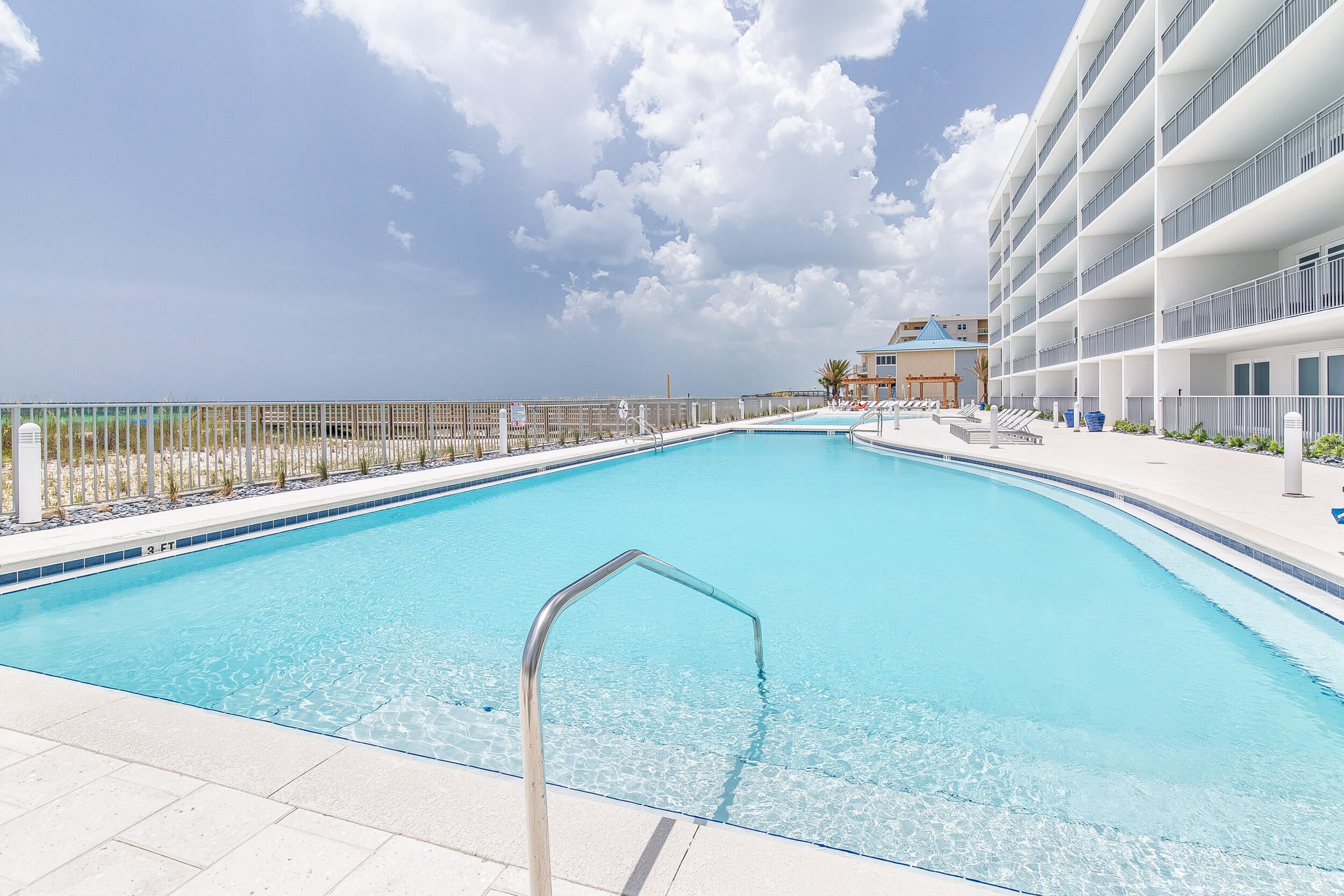 Blu Condo - Residential