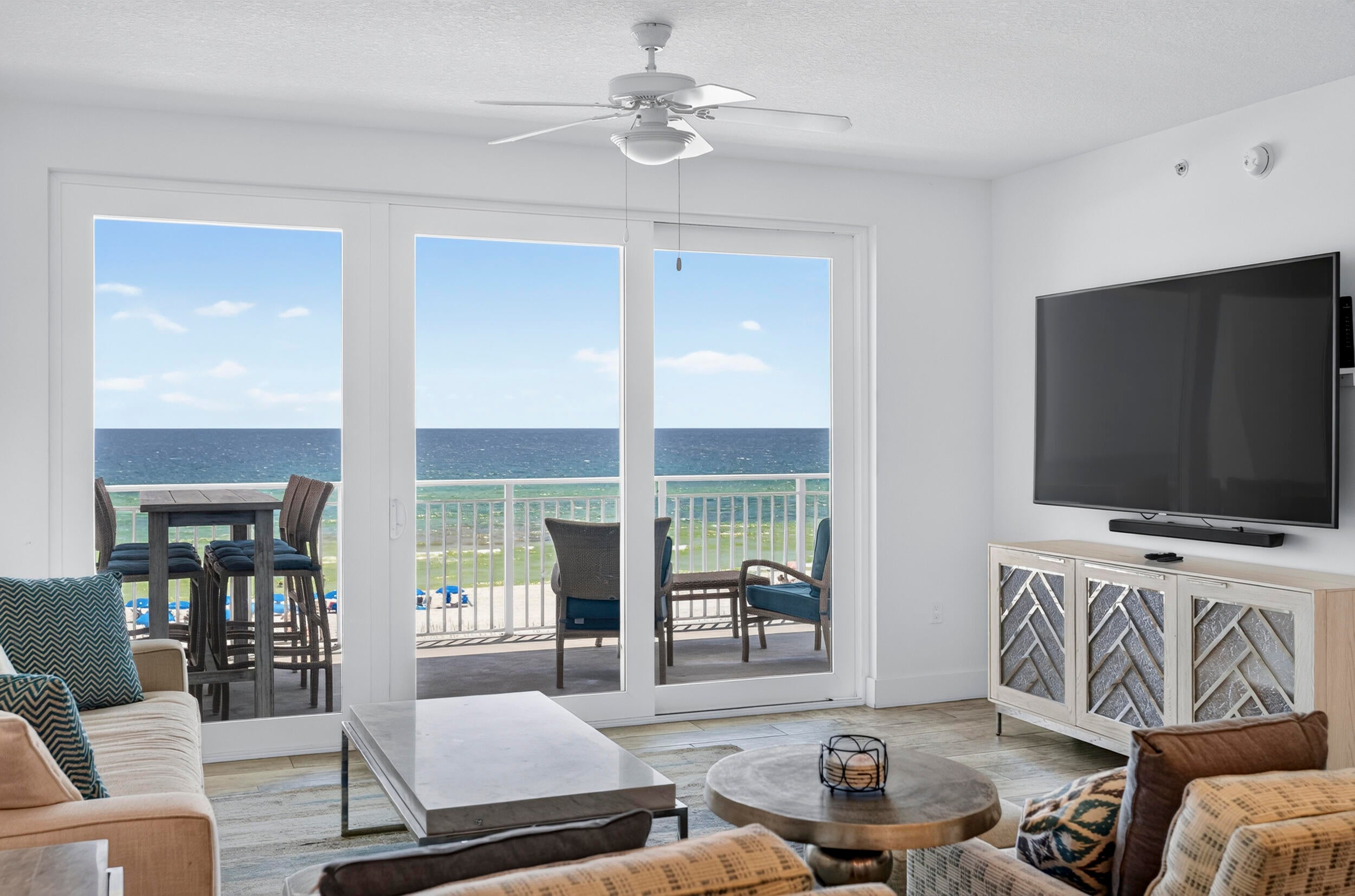 Blu Condo - Residential