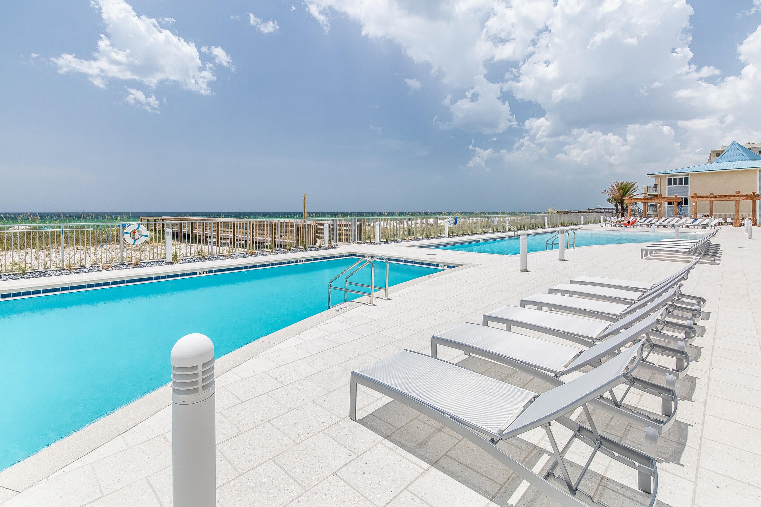 Blu Condo - Residential