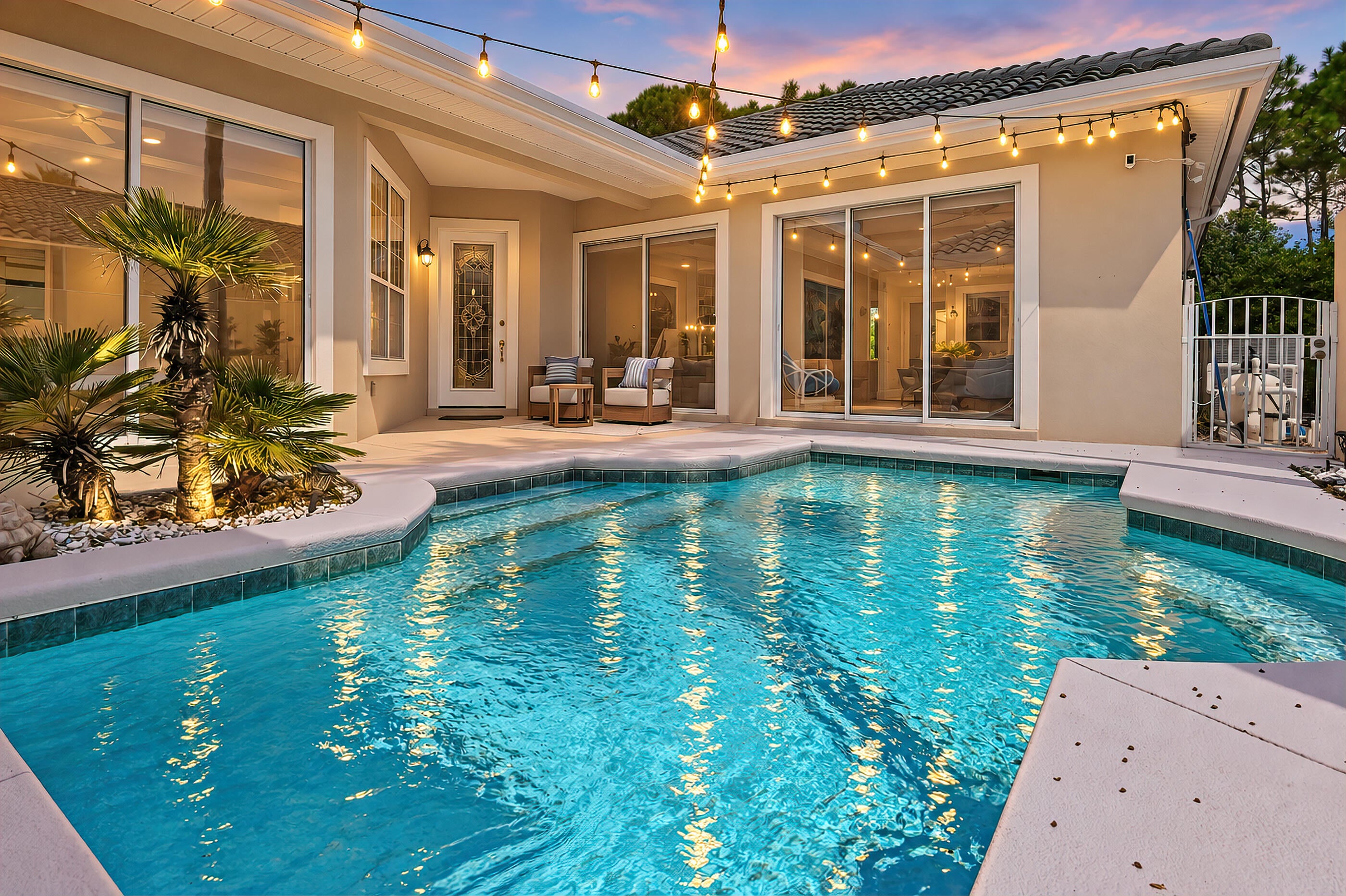 REGATTA BAY GOLF VILLAS - Residential