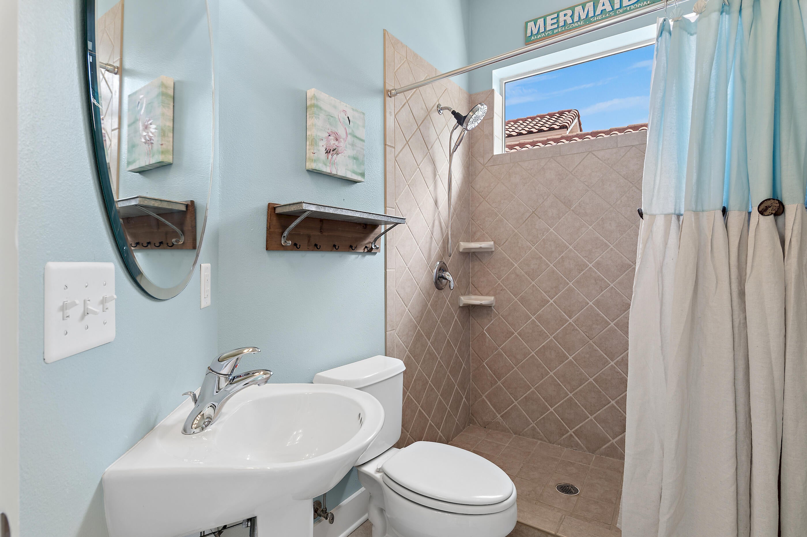 REGATTA BAY GOLF VILLAS - Residential