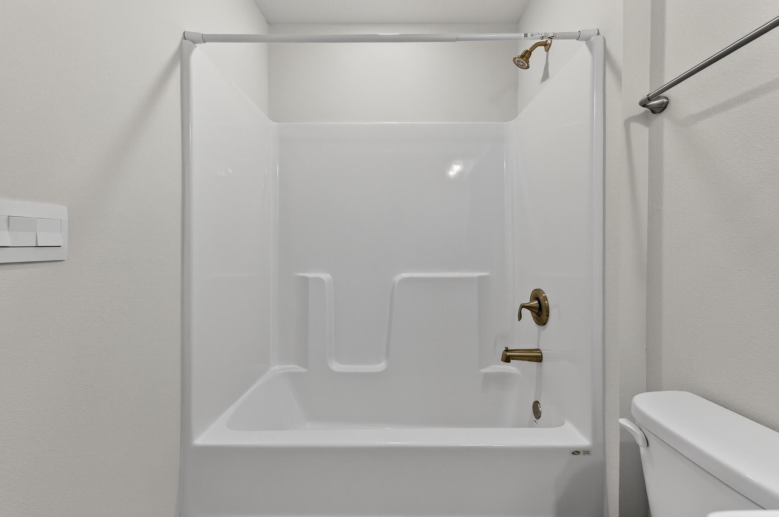 Harbor Place Townhomes - Residential Lease