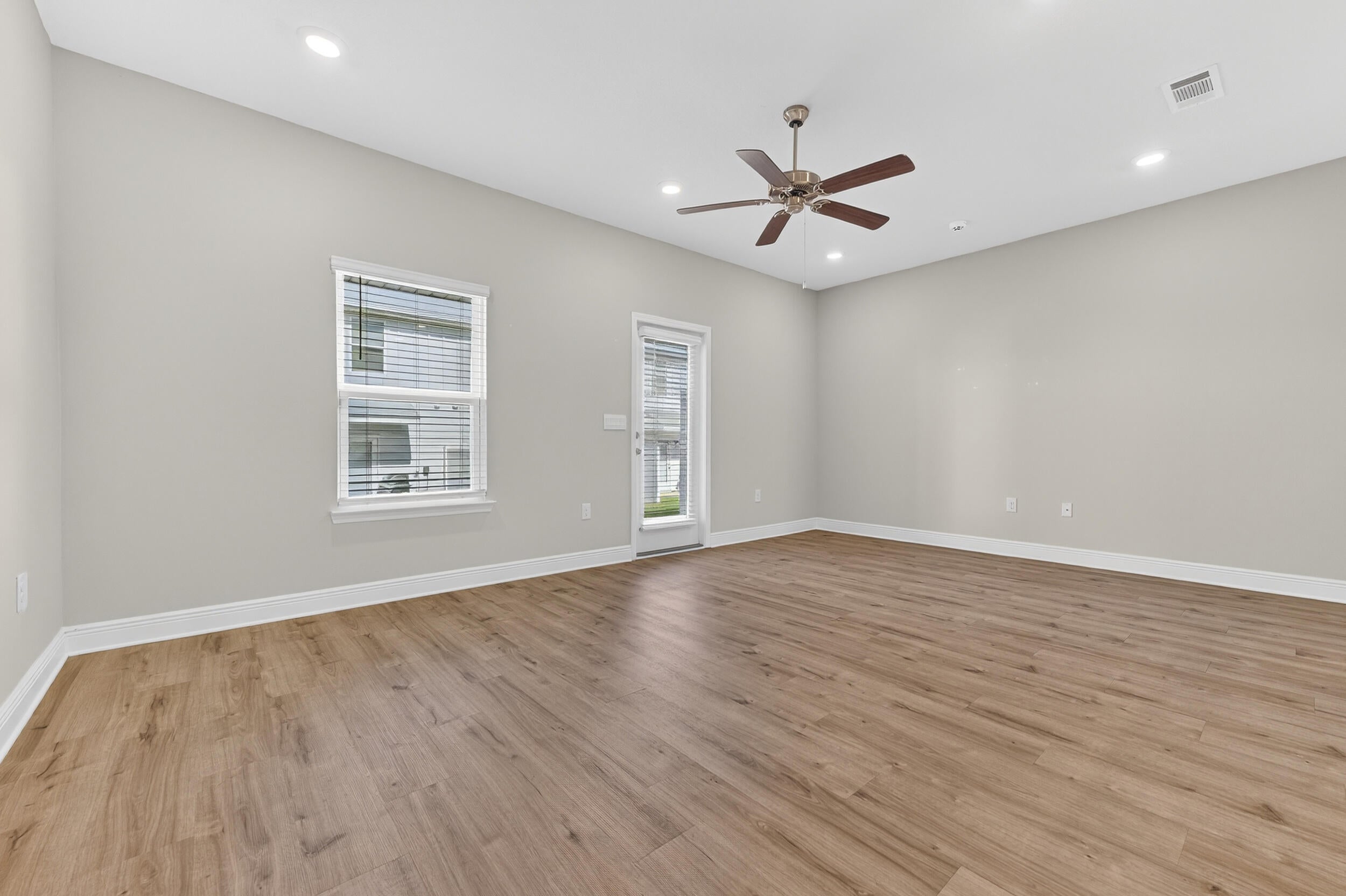 Harbor Place Townhomes - Residential Lease