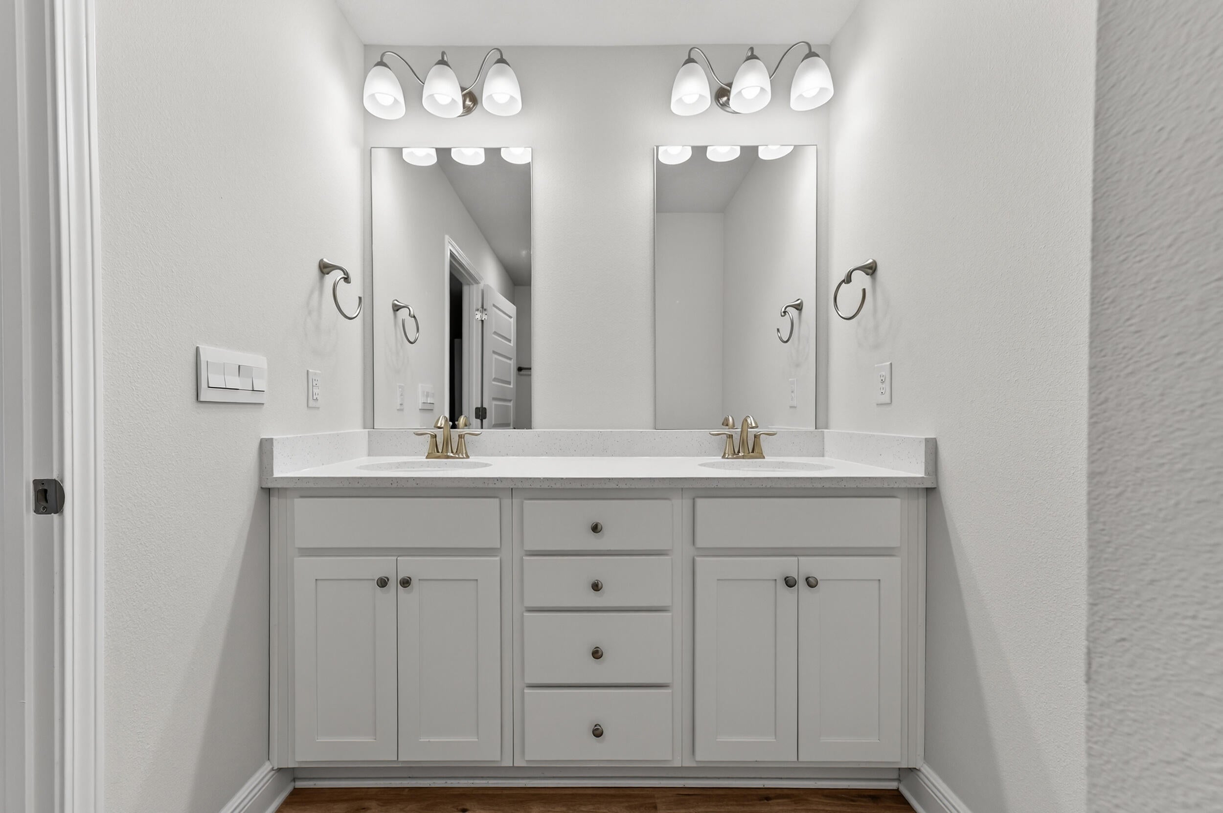 Harbor Place Townhomes - Residential Lease