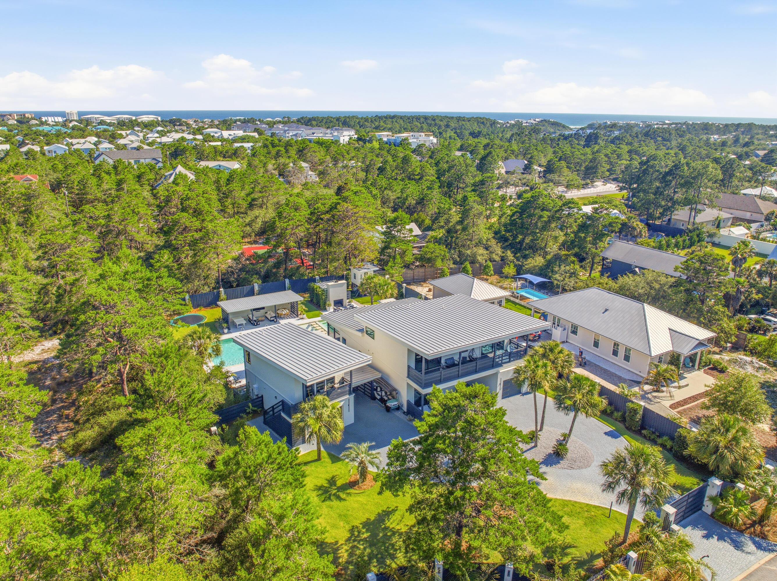 PINES OF BLUE MOUNTAIN - Residential