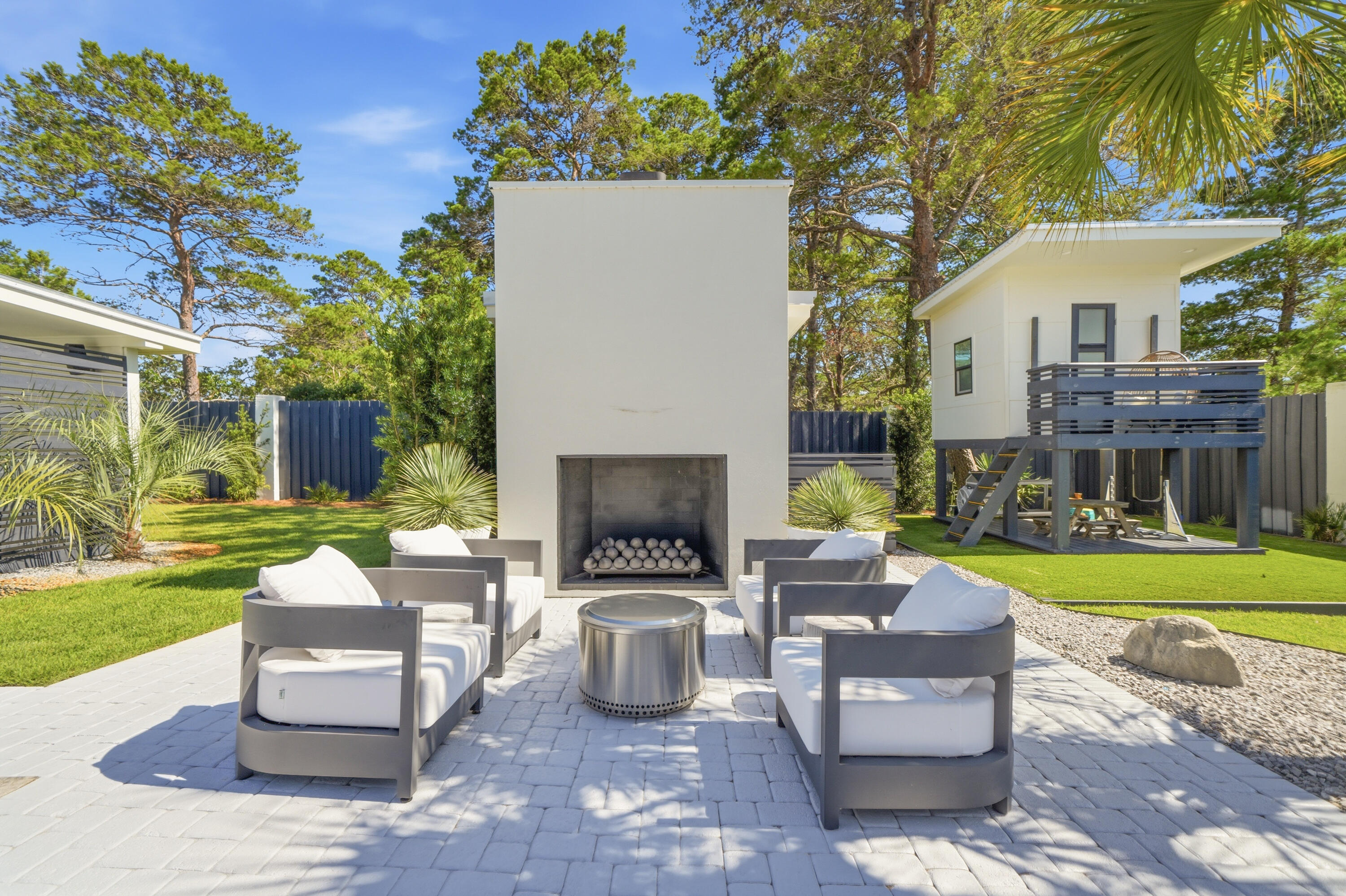 PINES OF BLUE MOUNTAIN - Residential