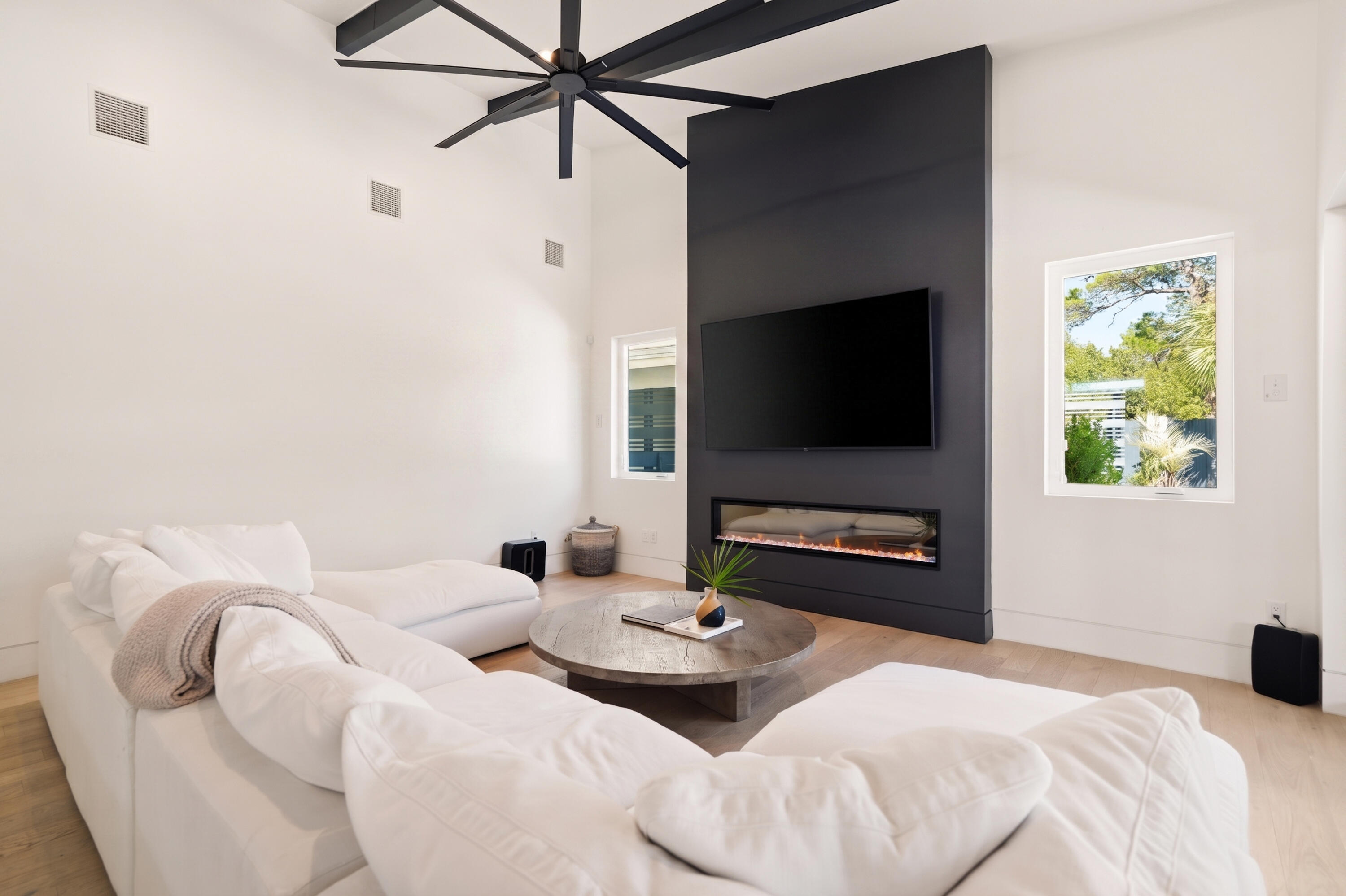 PINES OF BLUE MOUNTAIN - Residential