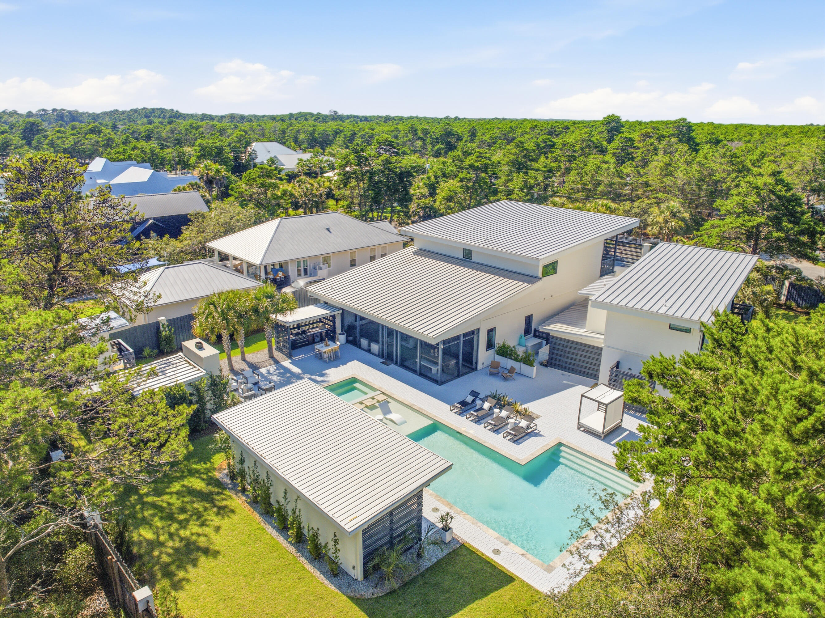 PINES OF BLUE MOUNTAIN - Residential