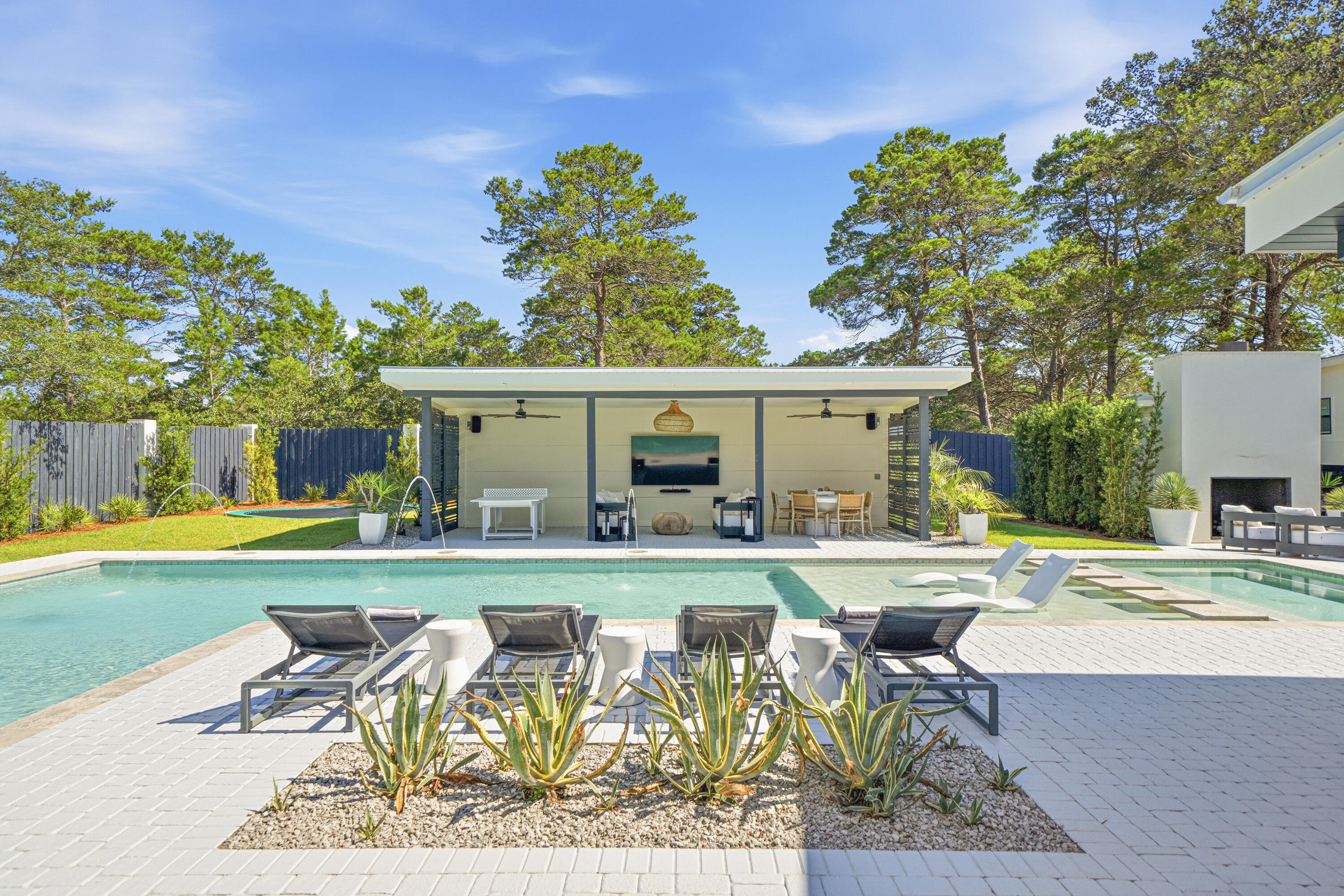 PINES OF BLUE MOUNTAIN - Residential