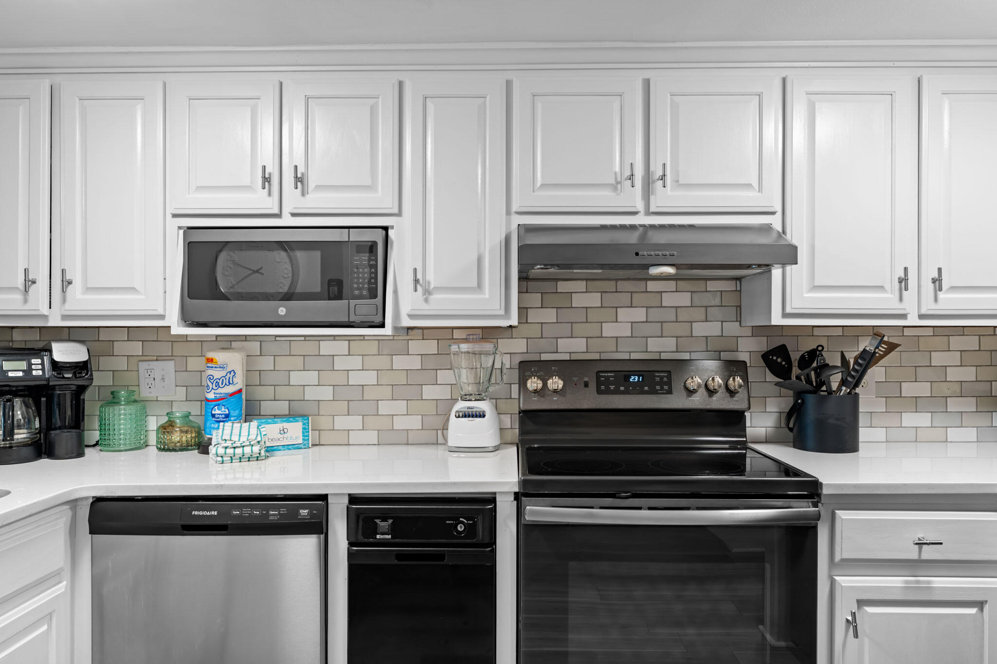 BAYOU VILLAGE CONDO PH 1 - Residential