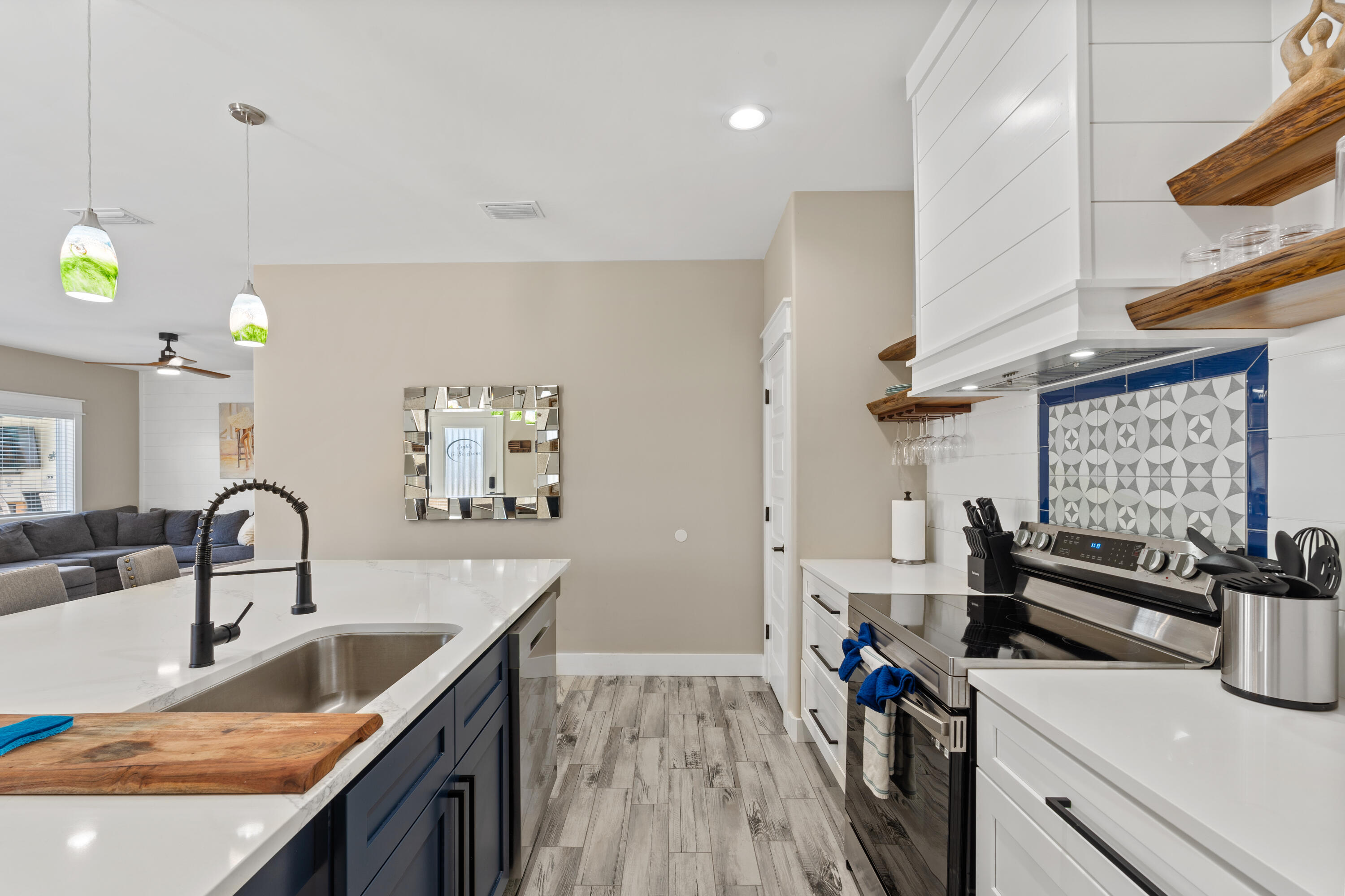 NO RECORDED SUBDIVISION - Residential