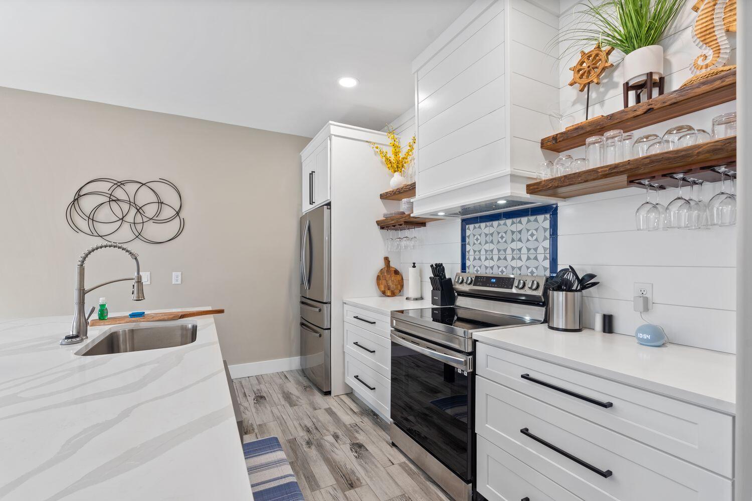 NO RECORDED SUBDIVISION - Residential