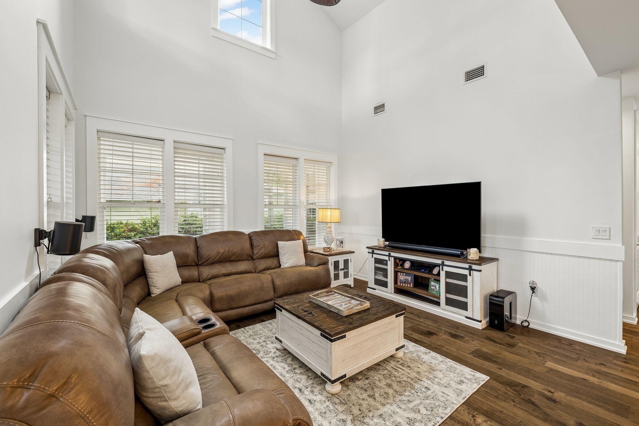 LAUREL GROVE - Residential