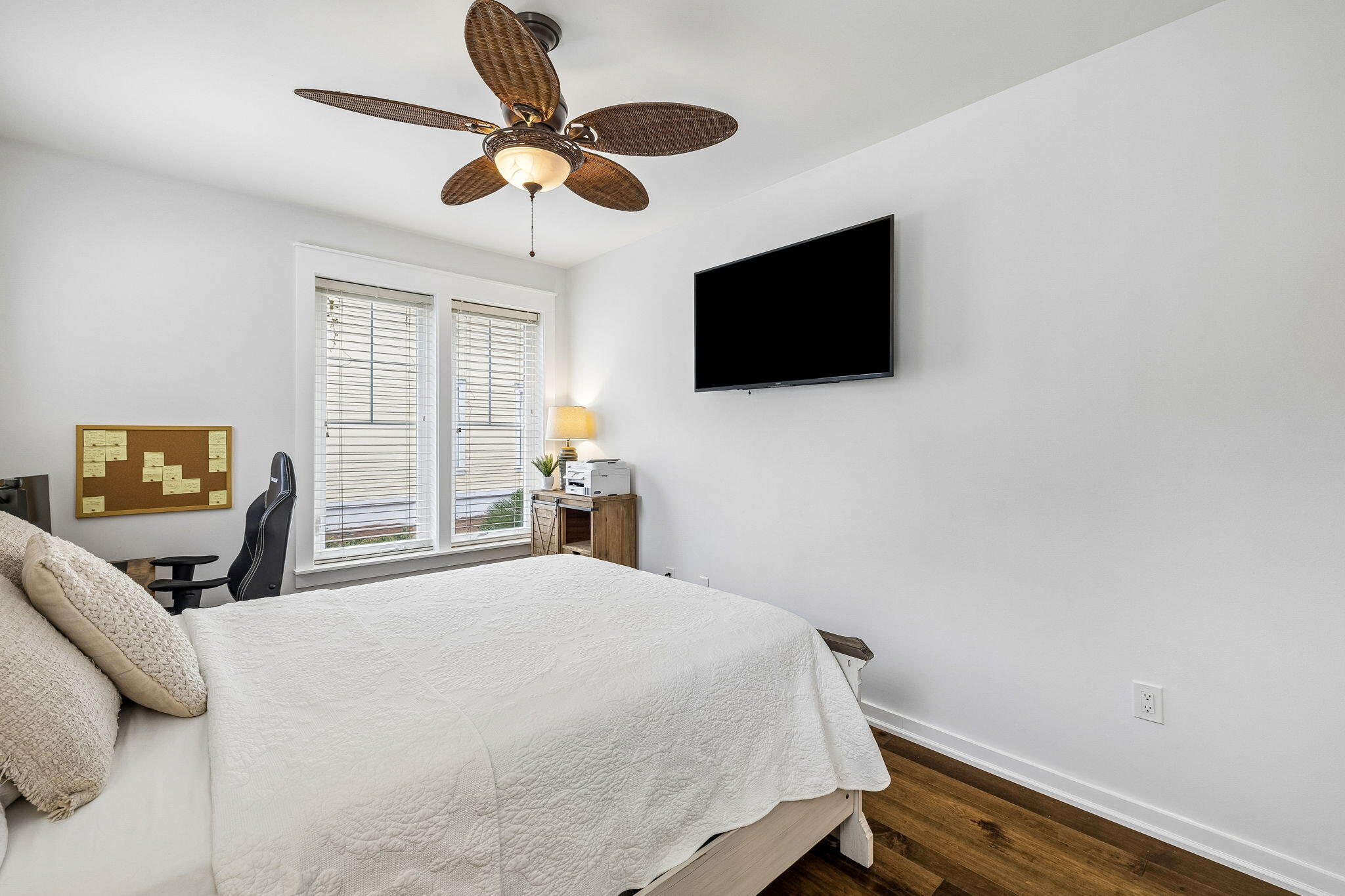 LAUREL GROVE - Residential