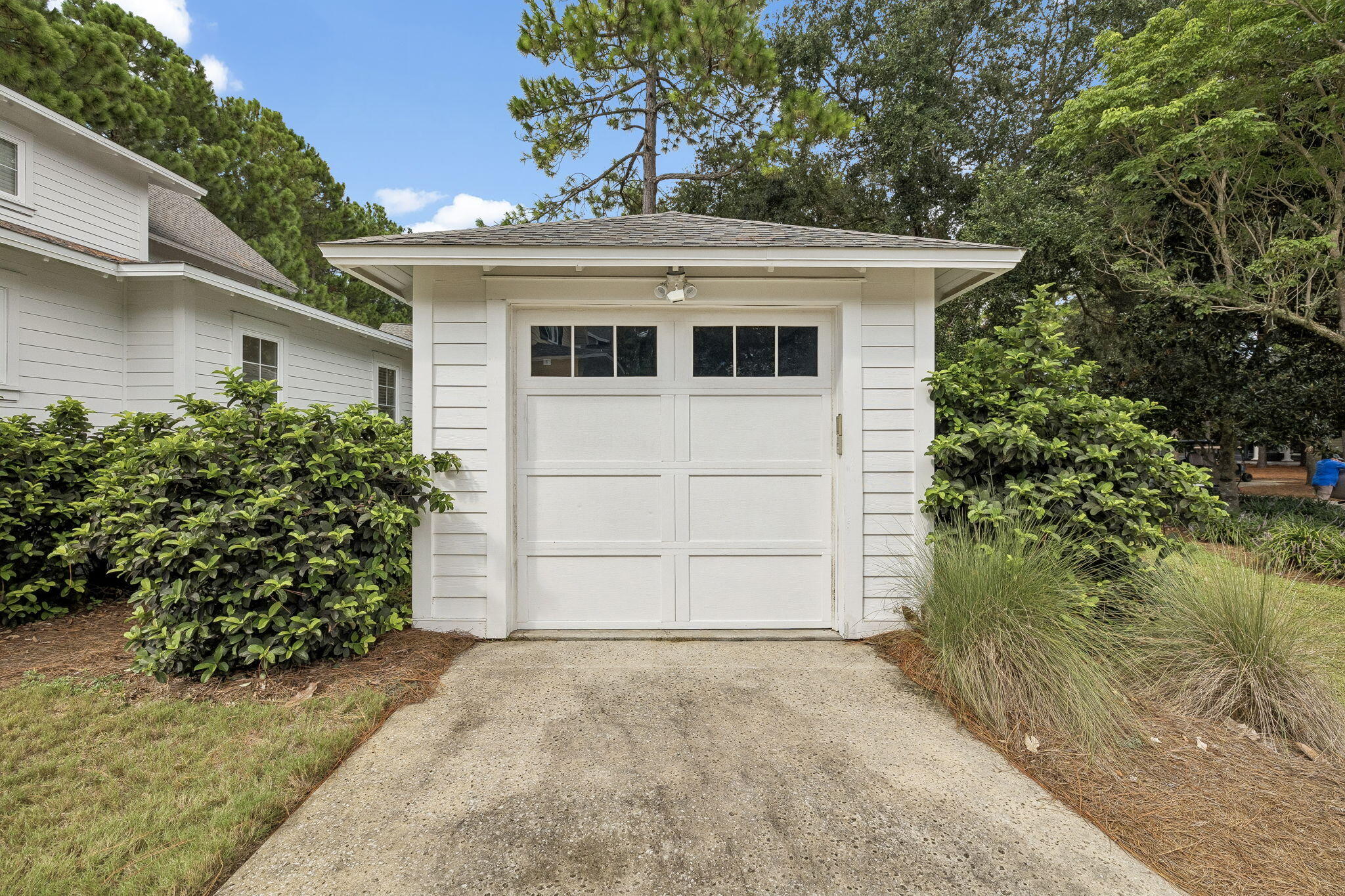 LAUREL GROVE - Residential