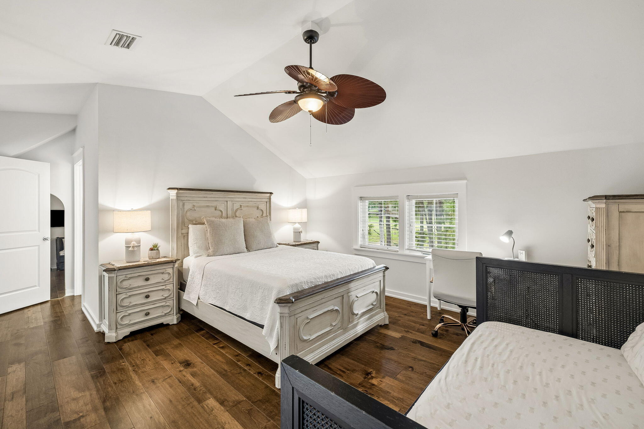 LAUREL GROVE - Residential