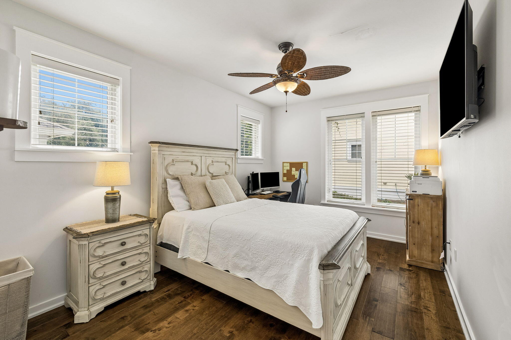 LAUREL GROVE - Residential