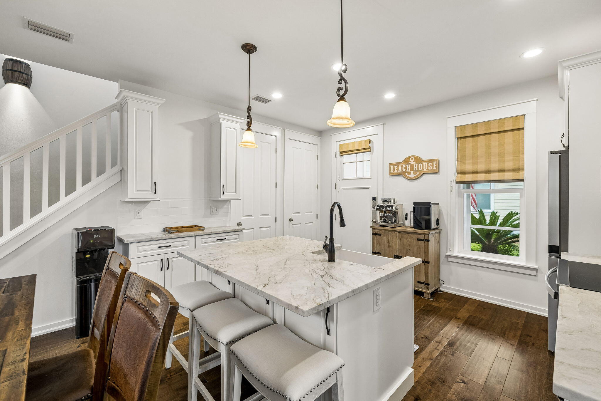 LAUREL GROVE - Residential