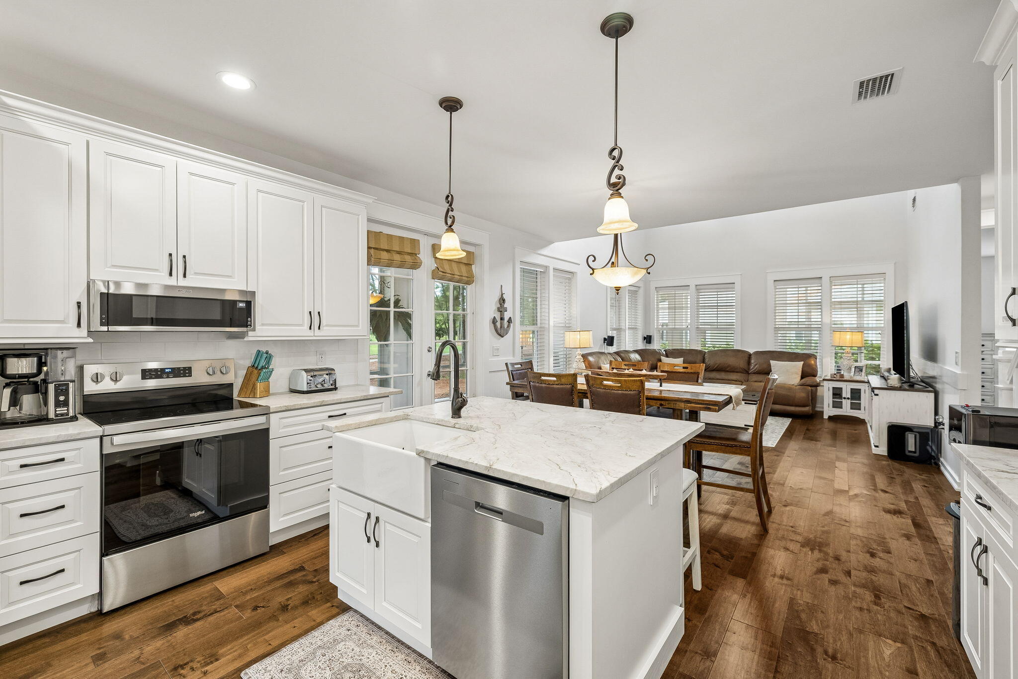 LAUREL GROVE - Residential